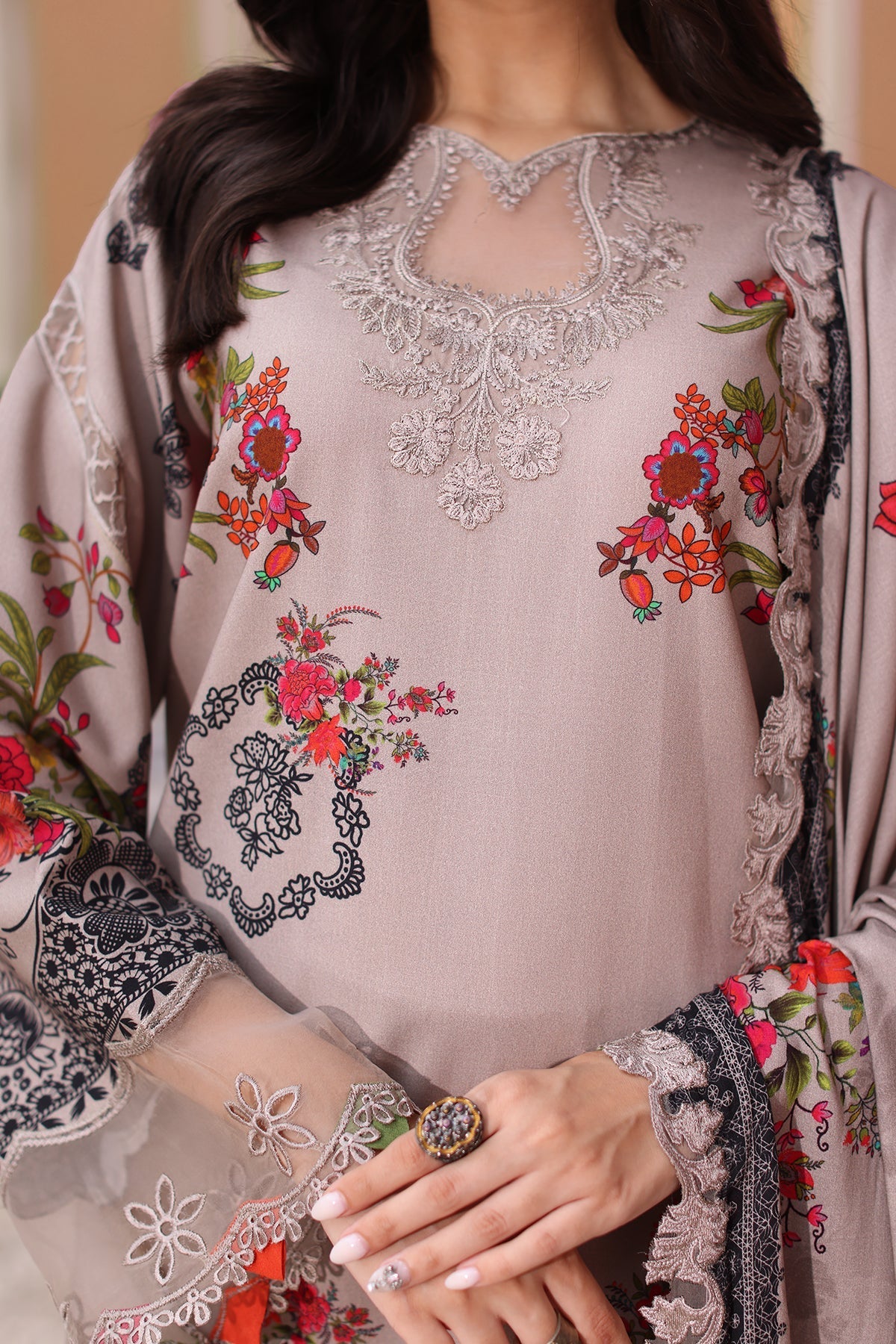 Charizma | Sheen Embroidered Linen Shawl | SHW4-02