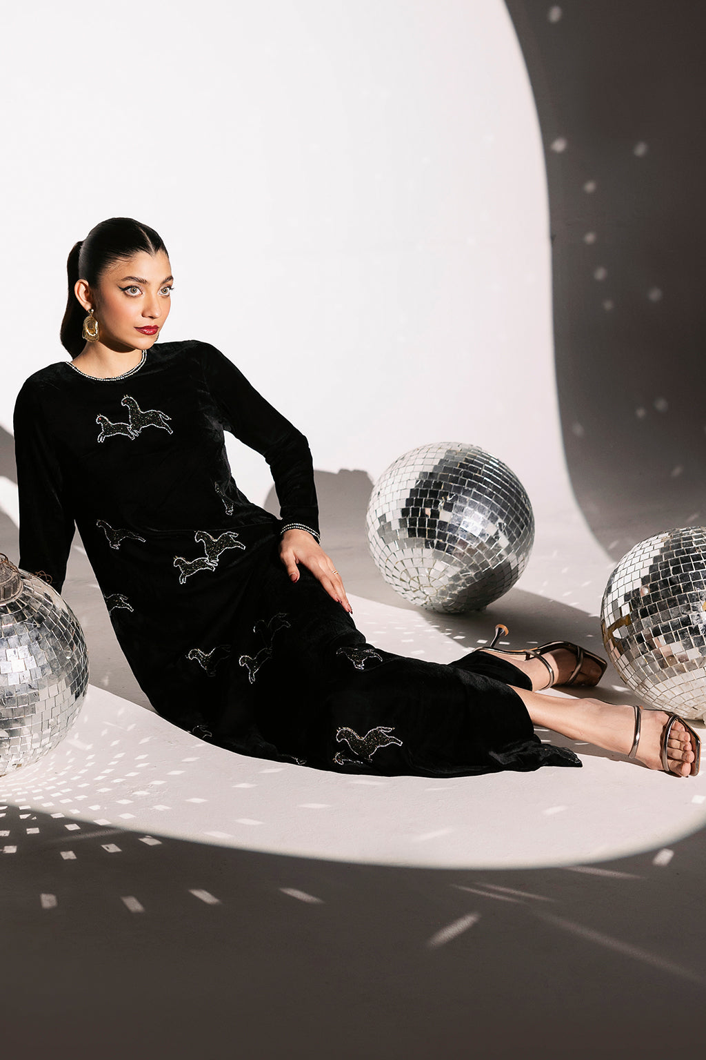 Afsanah | The Velvet Edit |  AV-105