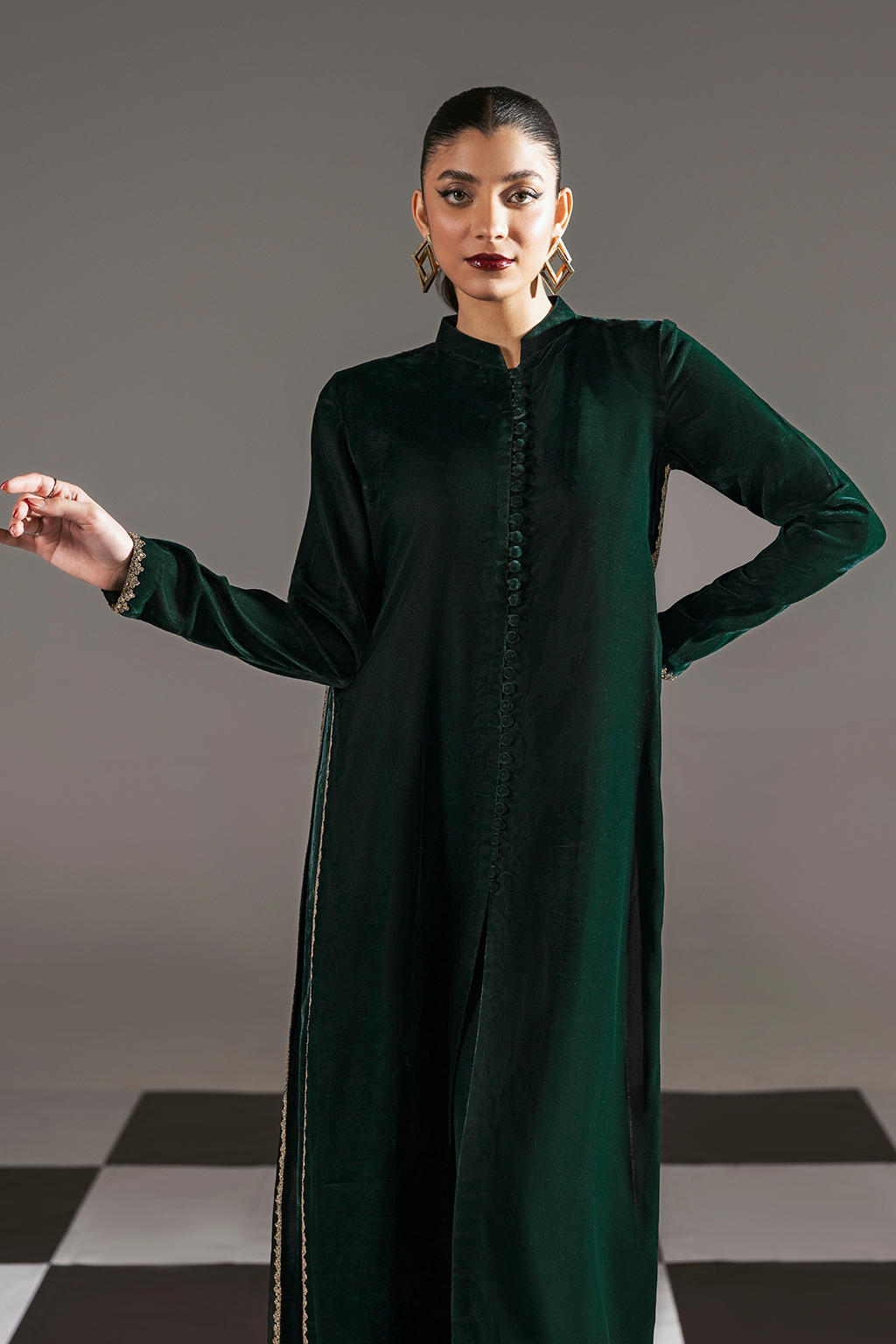 Afsanah | The Velvet Edit |  AV-111