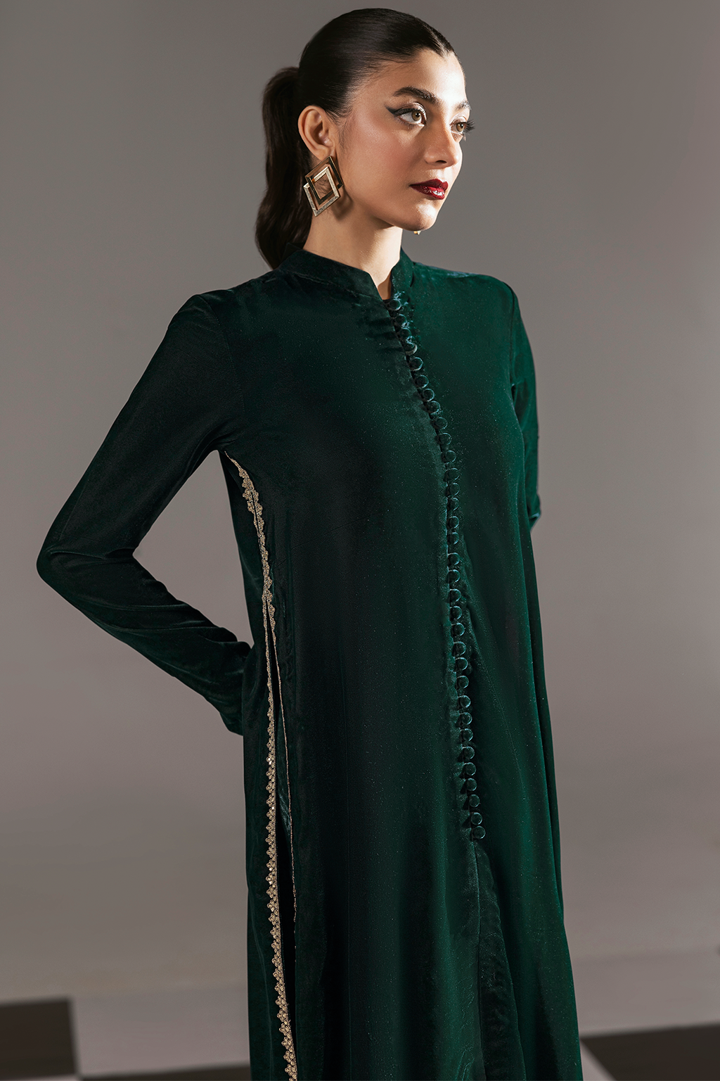 Afsanah | The Velvet Edit |  AV-111