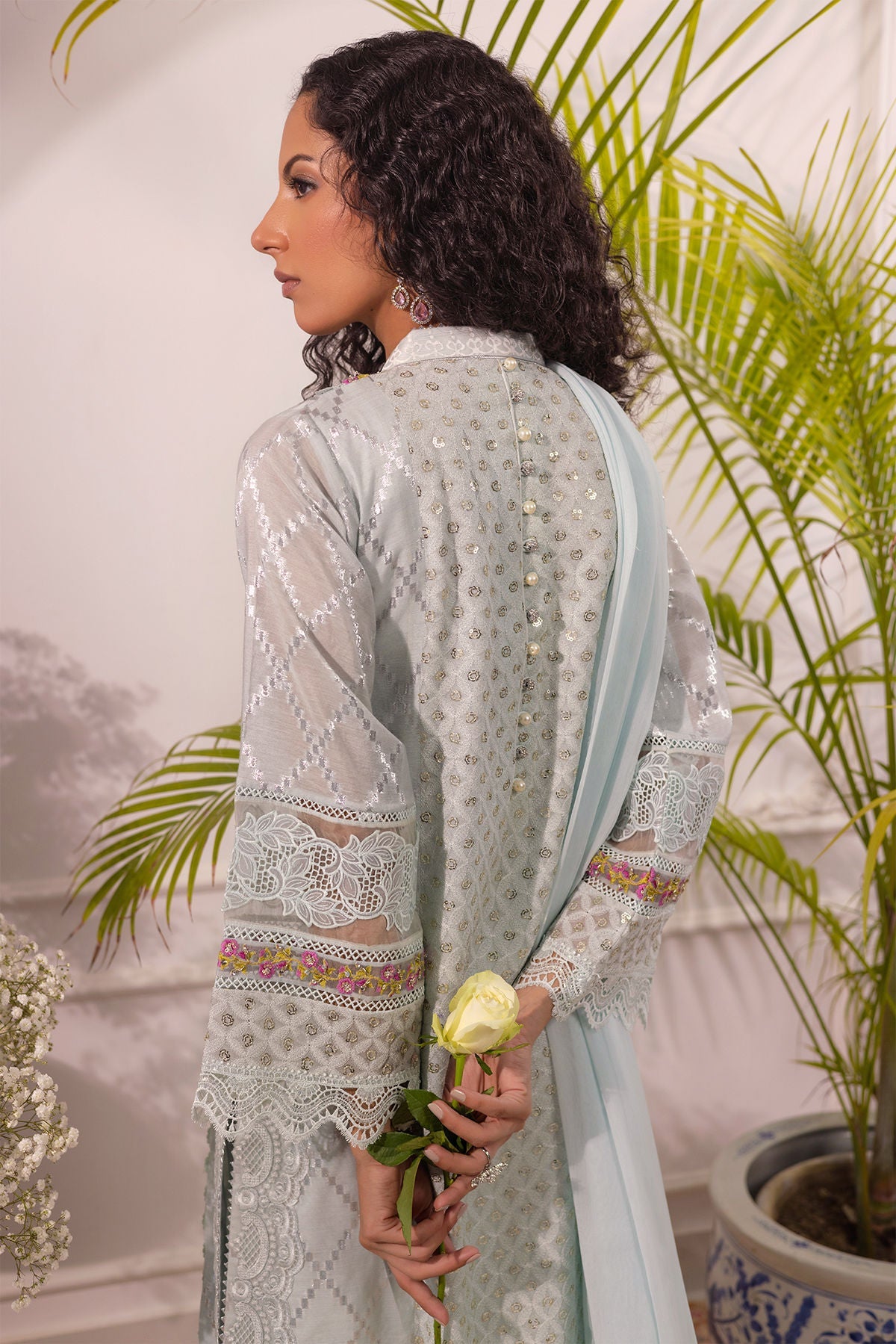 Annus Abrar | Sera Luxury | Myna