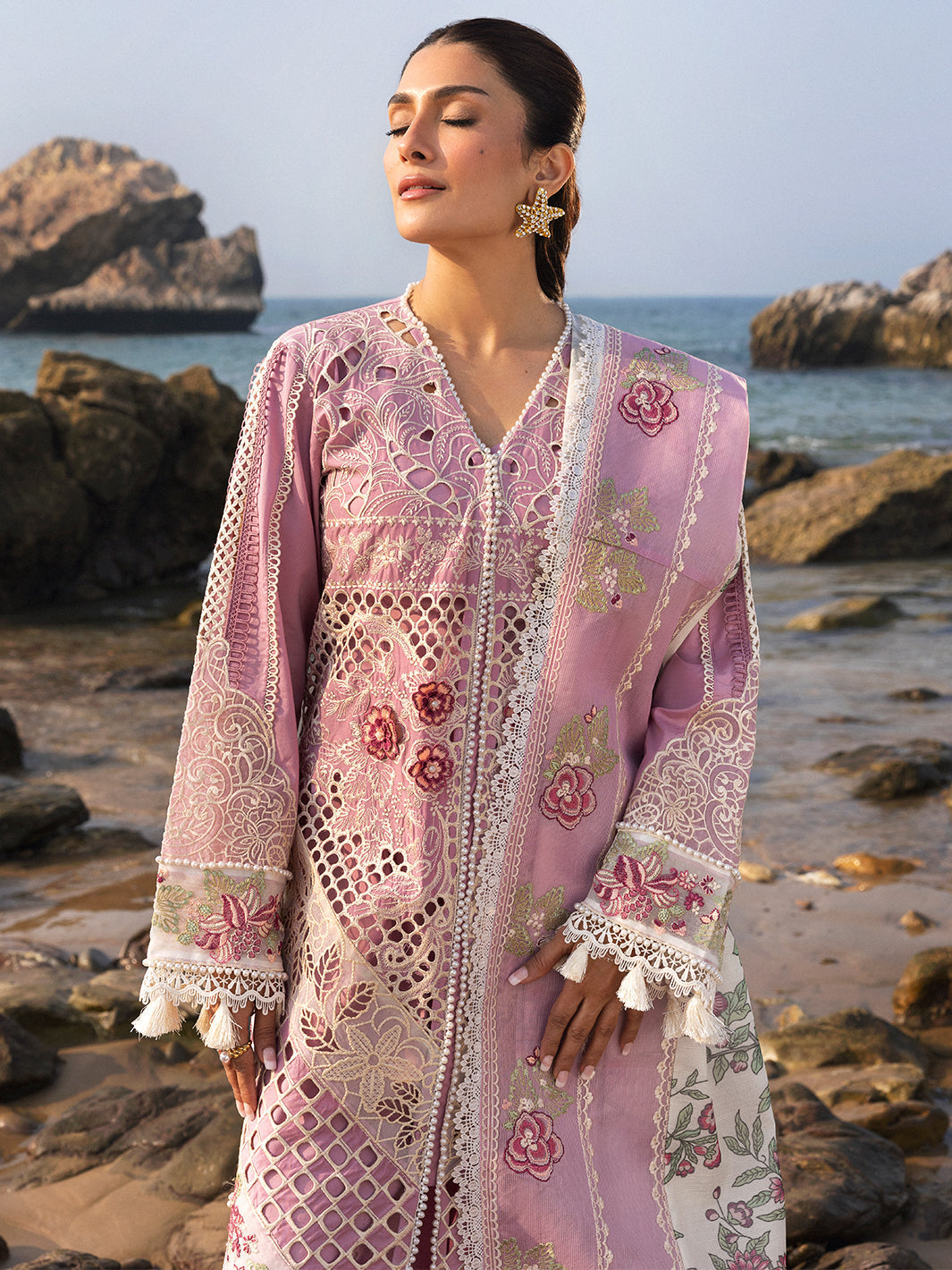 Mahnur | Sirena Luxury Lawn 25 | Aria