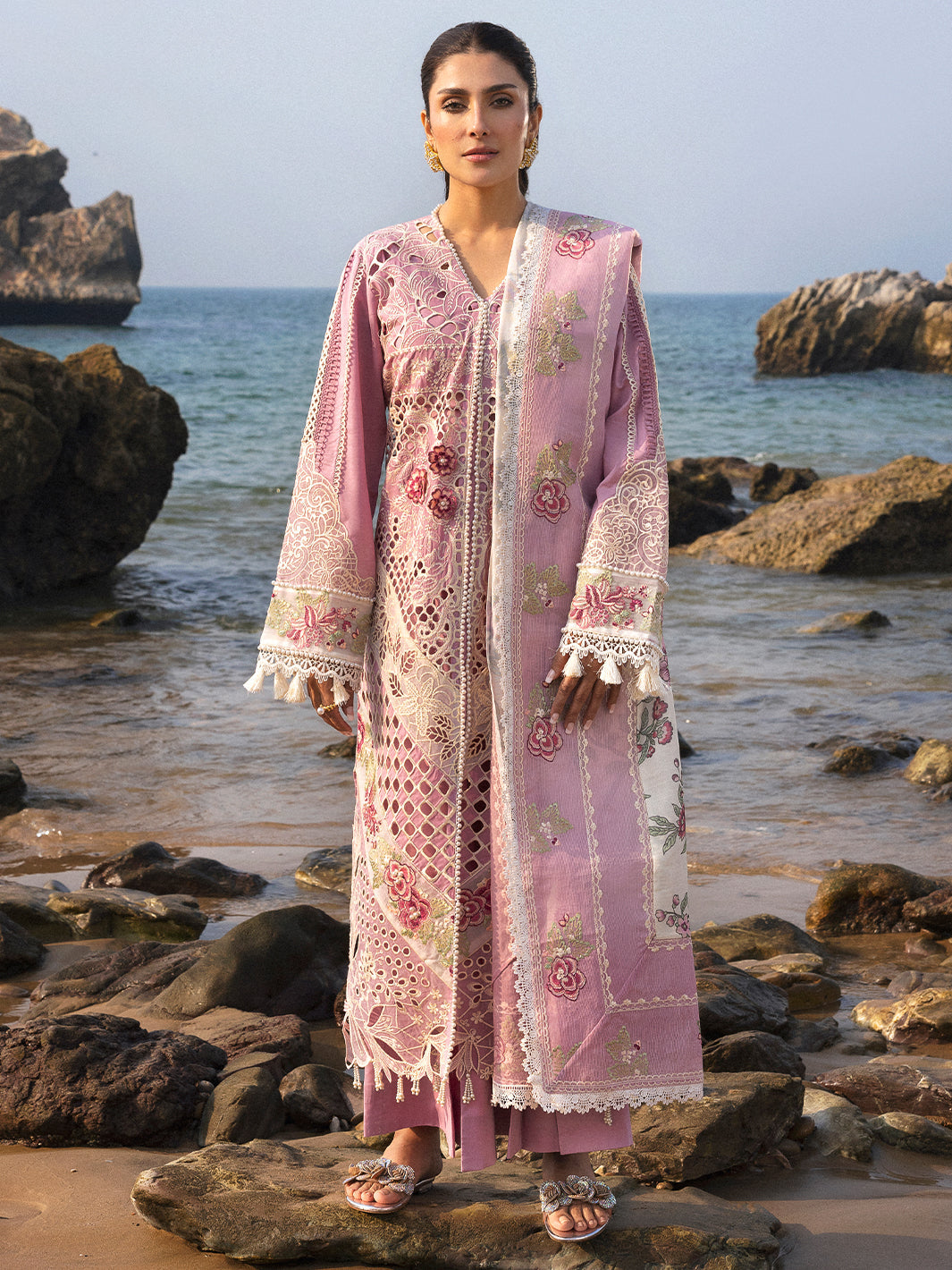 Mahnur | Sirena Luxury Lawn 25 | Aria