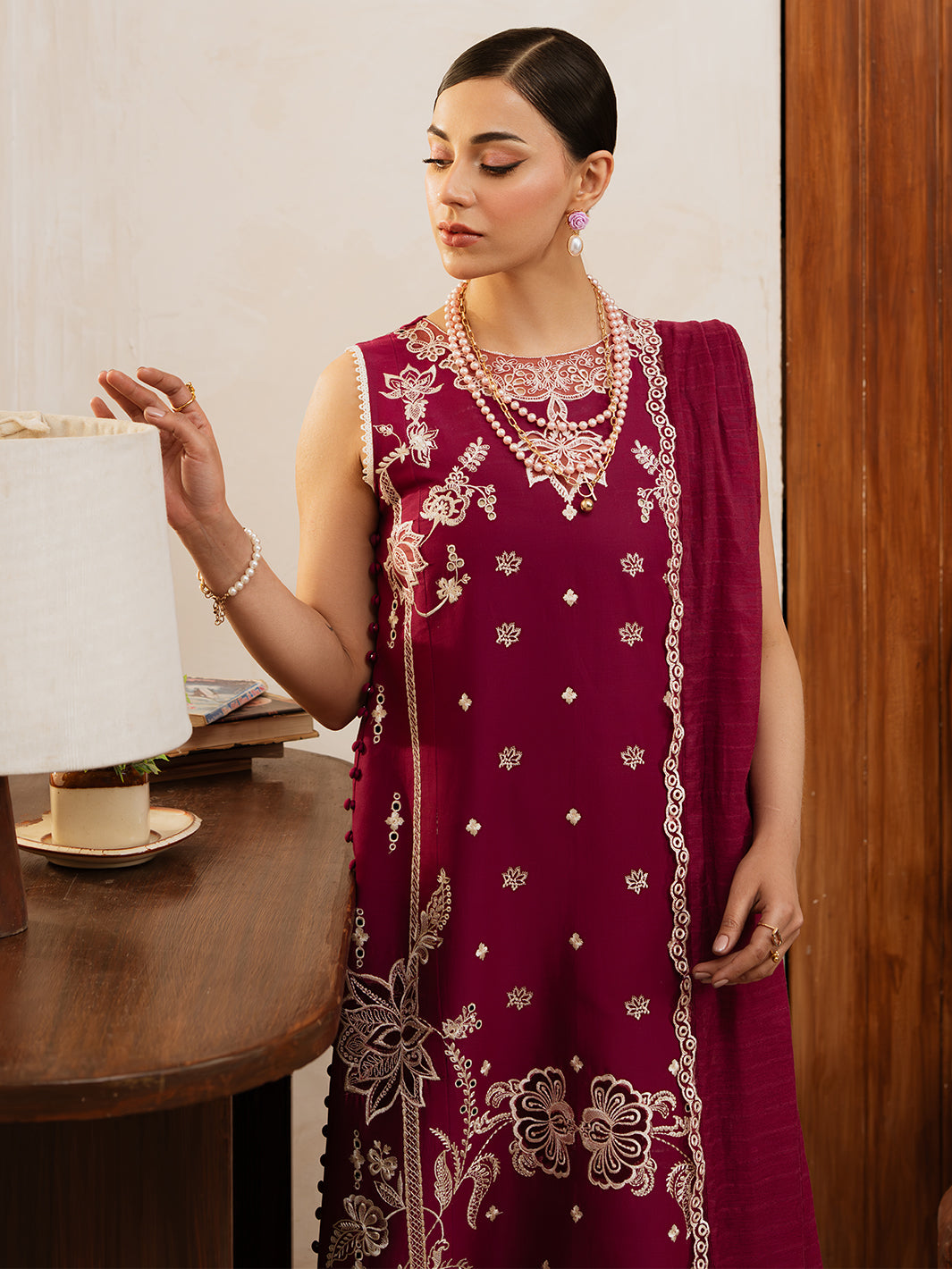 Mahnur | Florence Luxury Lawn 25 | ARLEEN