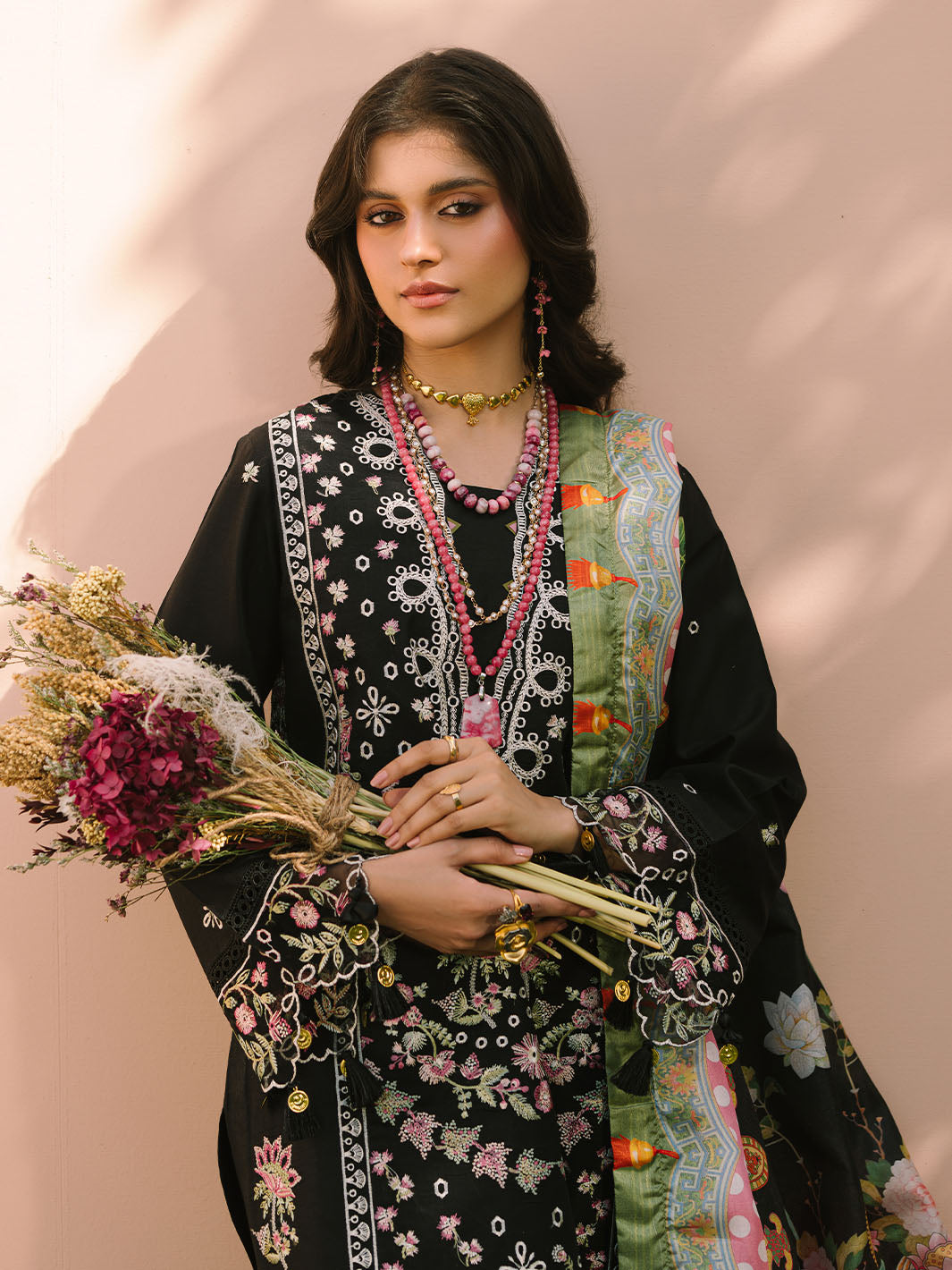Mahnur | Dahlia Luxury Lawn 25 | Aurora