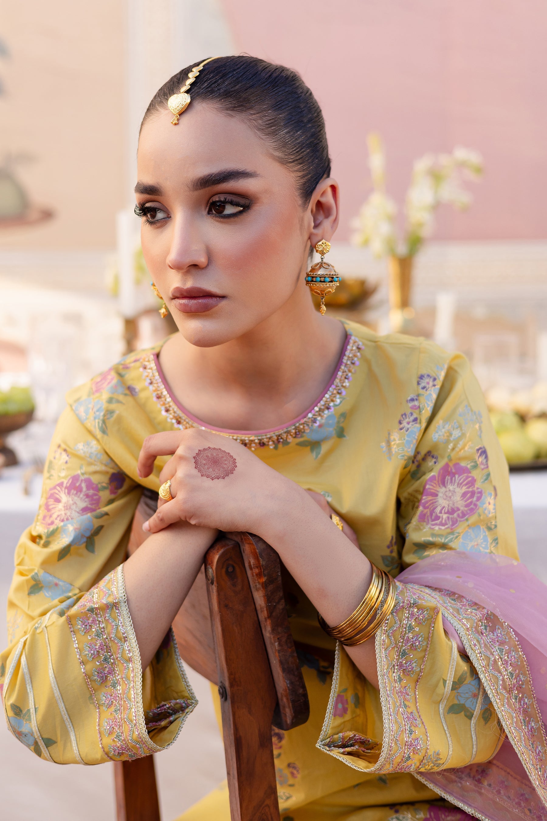 Batik | Chargbagh | Gilt