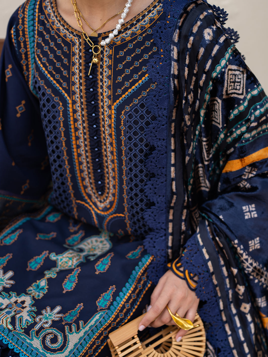 Bin Ilyas | Olivia Embroidered Winter 24 |  522 - A