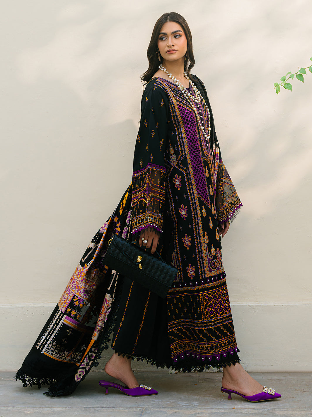 Bin Ilyas | Olivia Embroidered Winter 24 |  522 - B