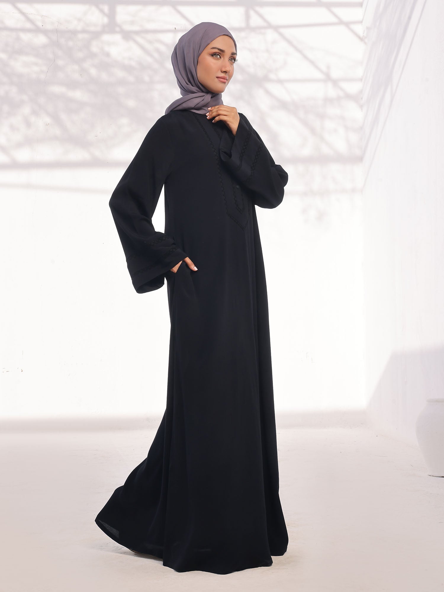 Abaya Ageless Allure