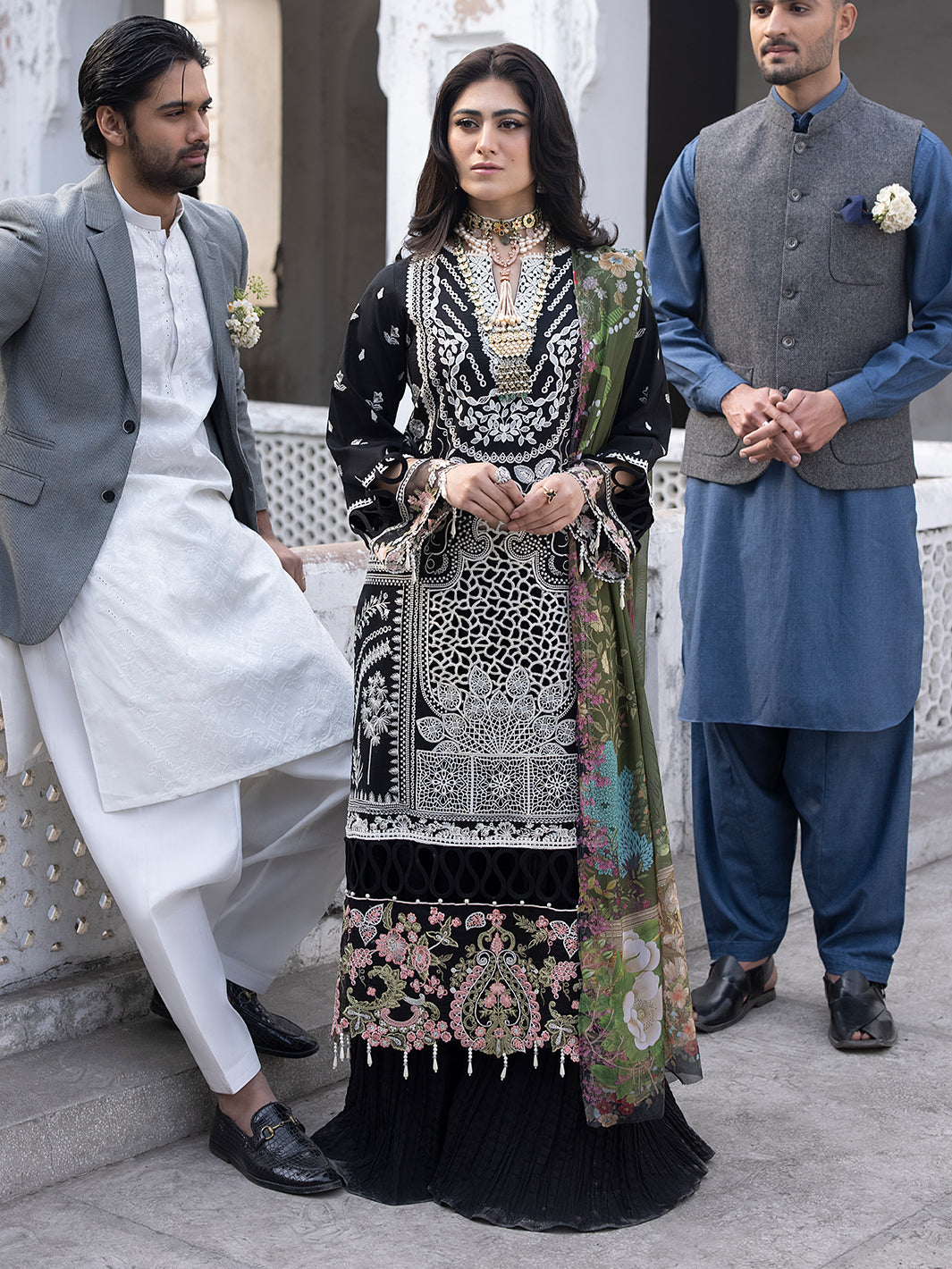 Mahnur | Mahrukh Luxury Lawn 24 | CAMELIA