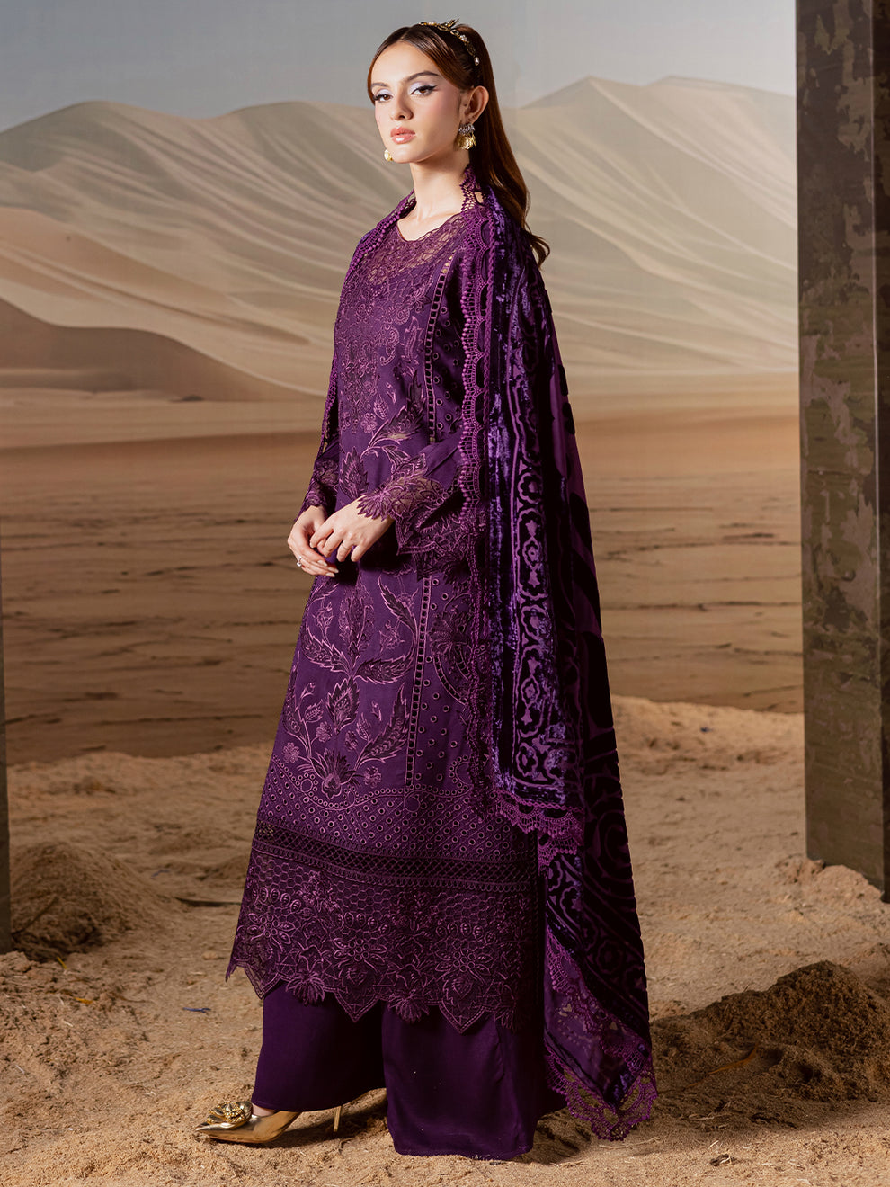 Mahnur | Amelia Luxury Winter 25 | CK-010 Kotrai
