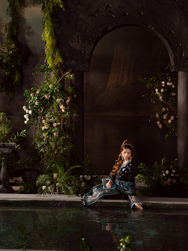 Mahnur | Amelia Luxury Winter 25 | CK-014 Kotrai