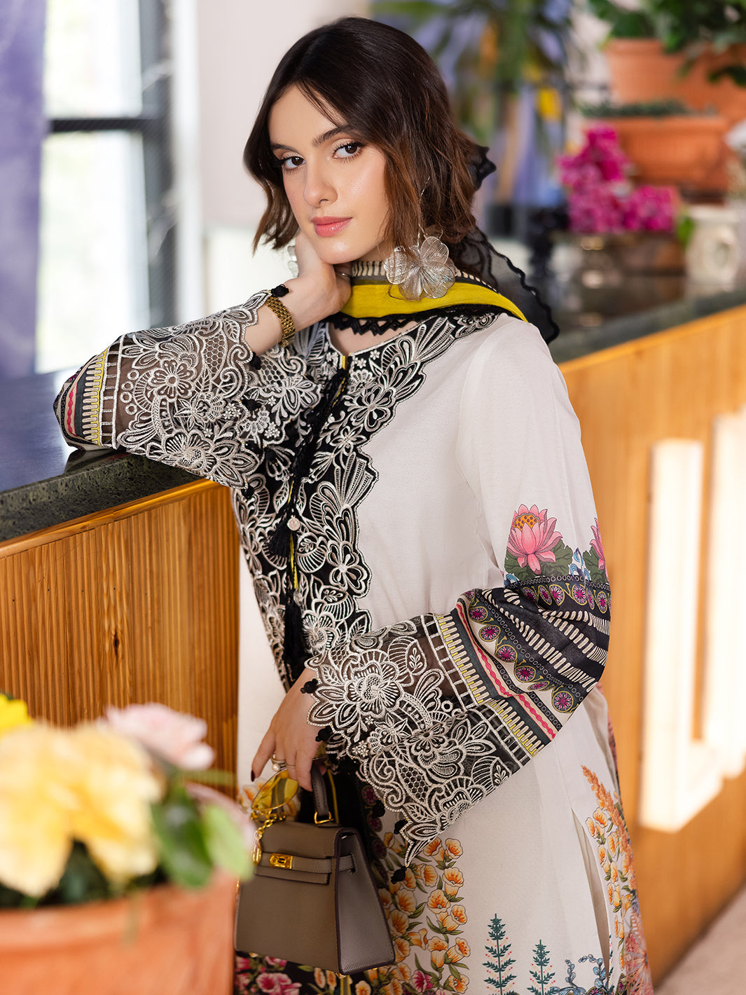 Mahnur | After Hours Luxury Lawn 25 | ChitChat Charm
