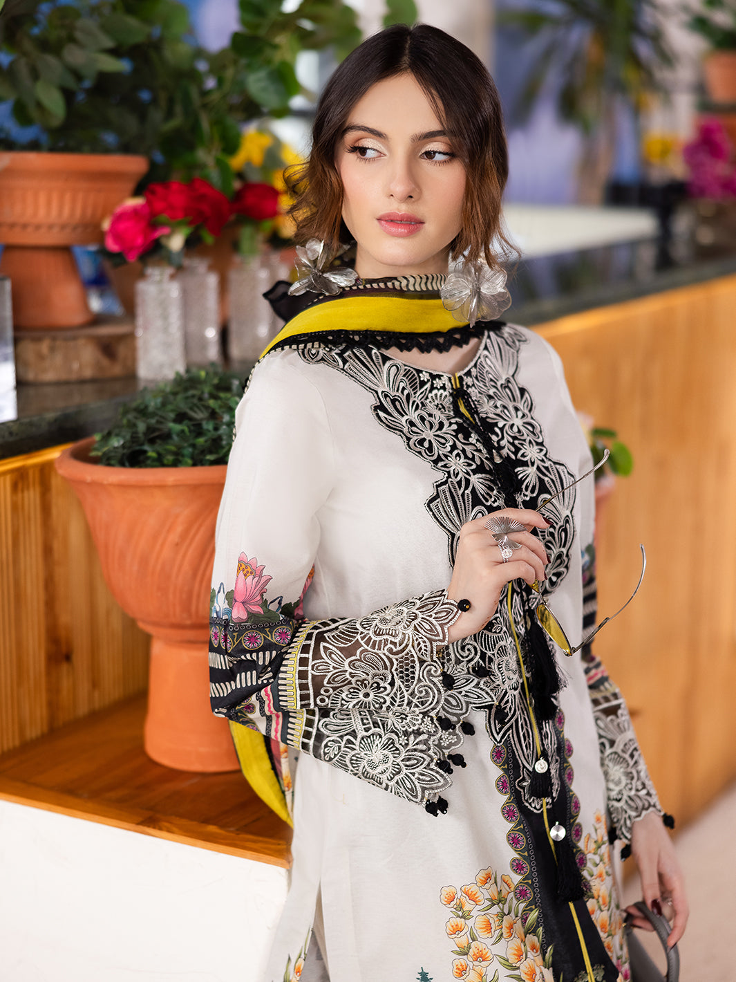 Mahnur | After Hours Luxury Lawn 25 | ChitChat Charm