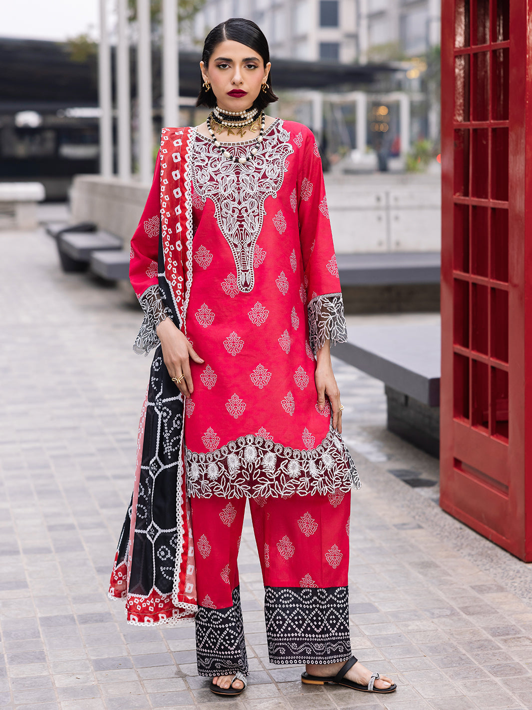 Mahnur | Broadway Luxury Lawn 25 | Azelea