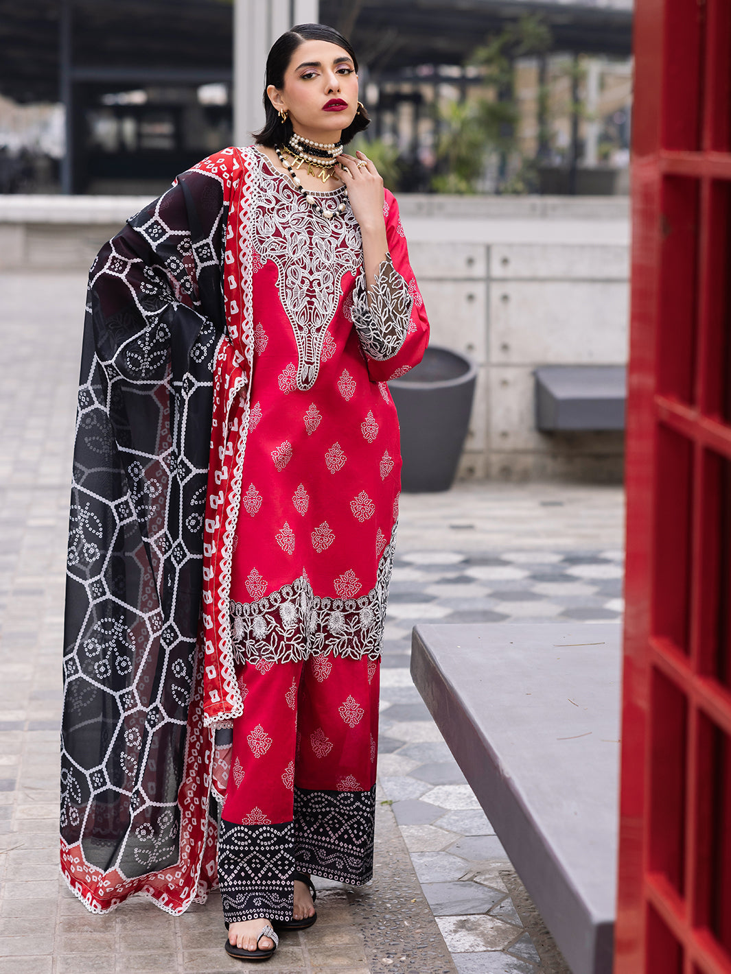 Mahnur | Broadway Luxury Lawn 25 | Azelea