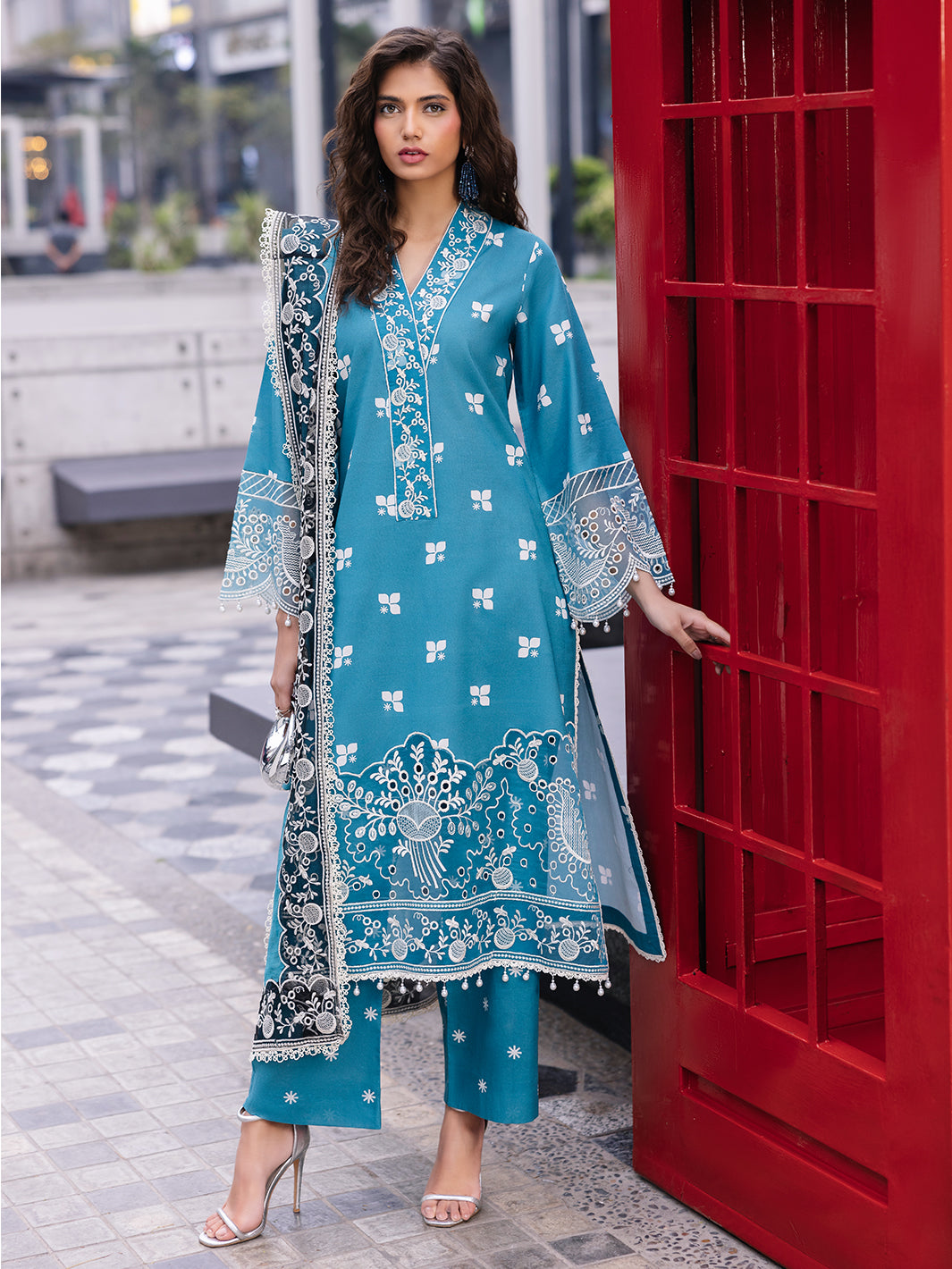 Mahnur | Broadway Luxury Lawn 25 | Scarlet