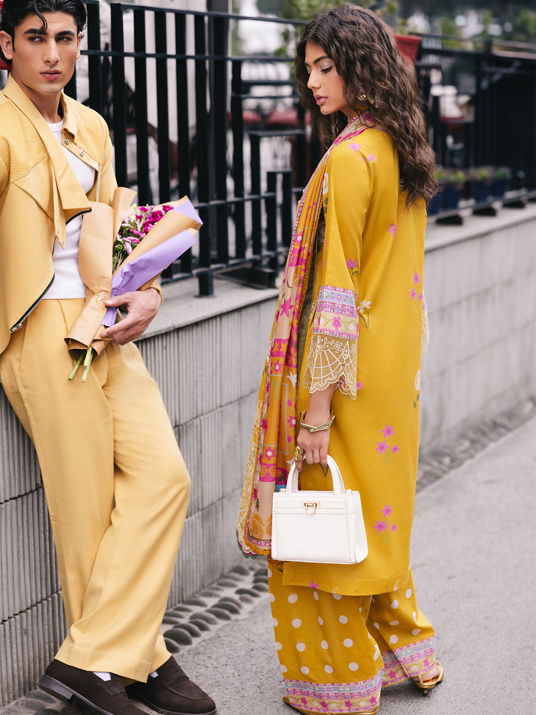 Mahnur | Broadway Luxury Lawn 25 | Buttercup