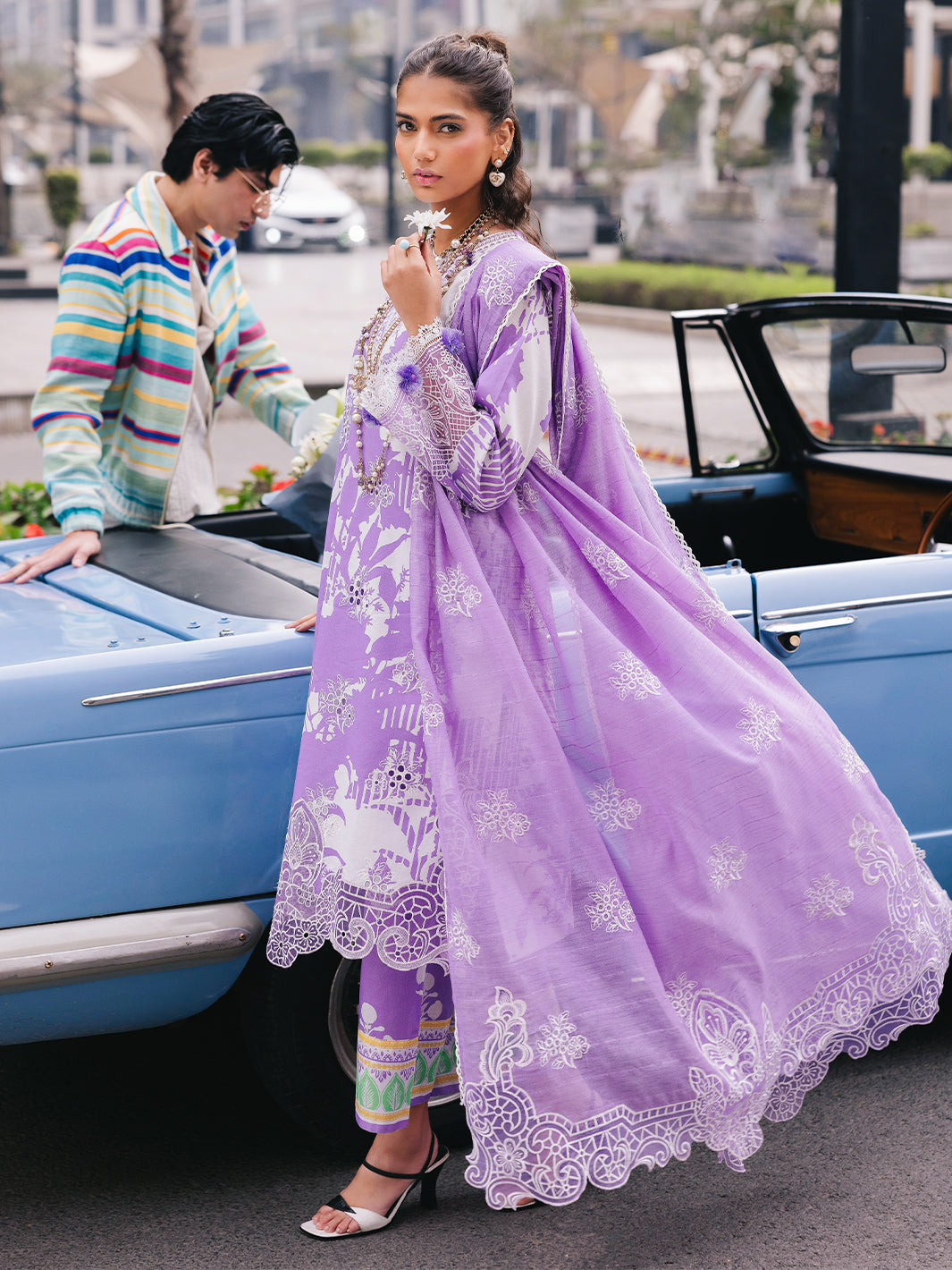 Mahnur | Broadway Luxury Lawn 25 | Viola