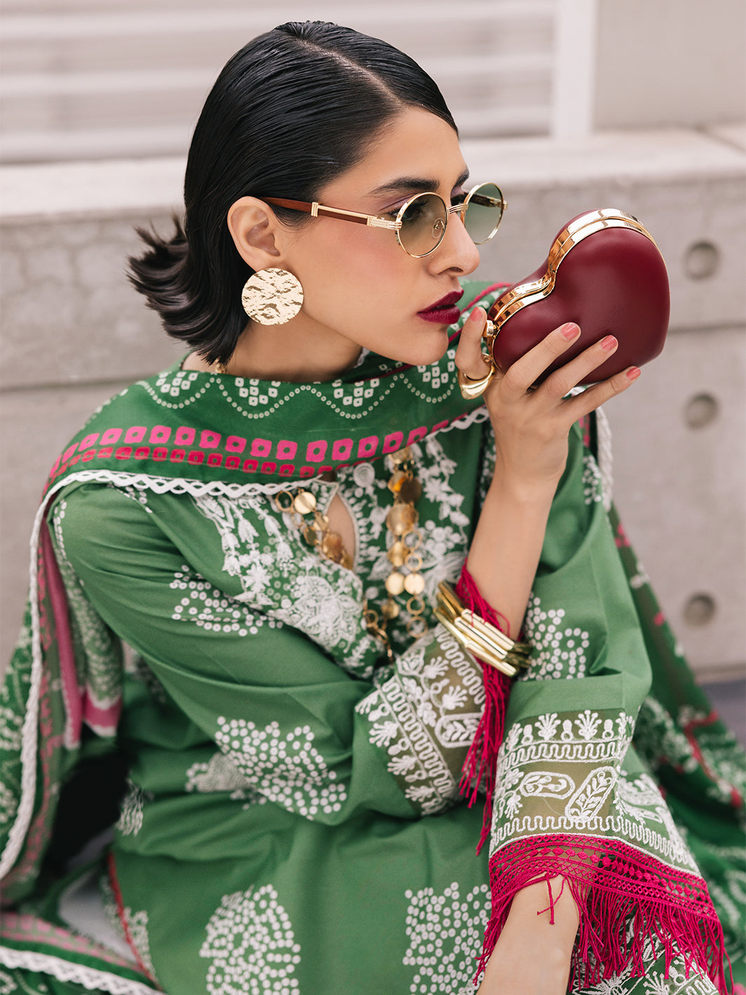 Mahnur | Broadway Luxury Lawn 25 | Sagebloom