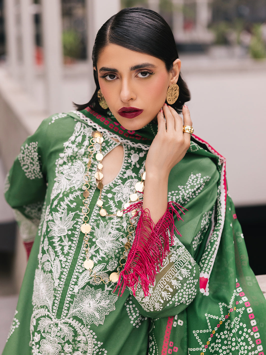 Mahnur | Broadway Luxury Lawn 25 | Sagebloom