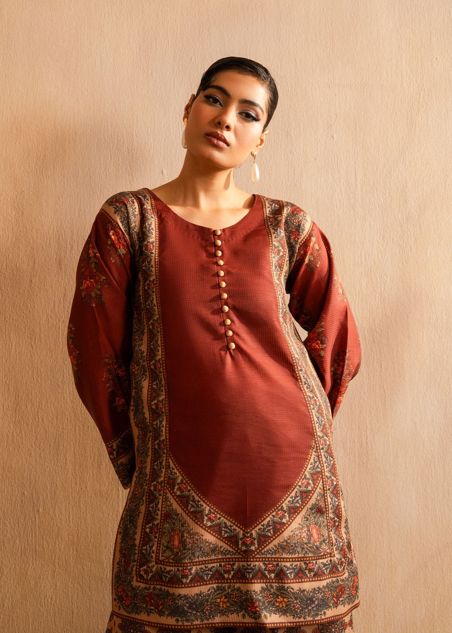 Maria Osama Khan | Retro Lawn 25 | Berra