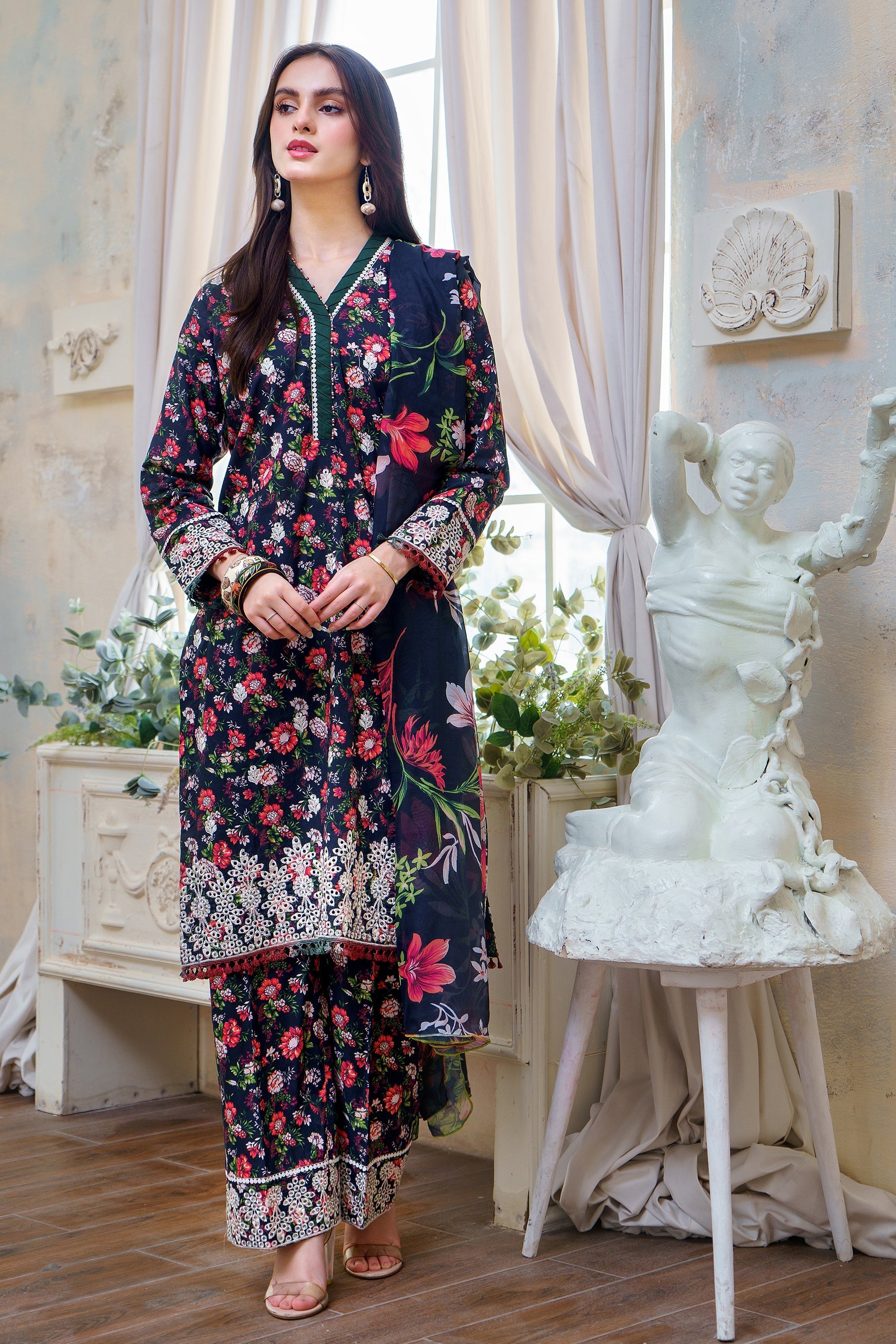 Hana | Floral Symphony | Rose Radiance