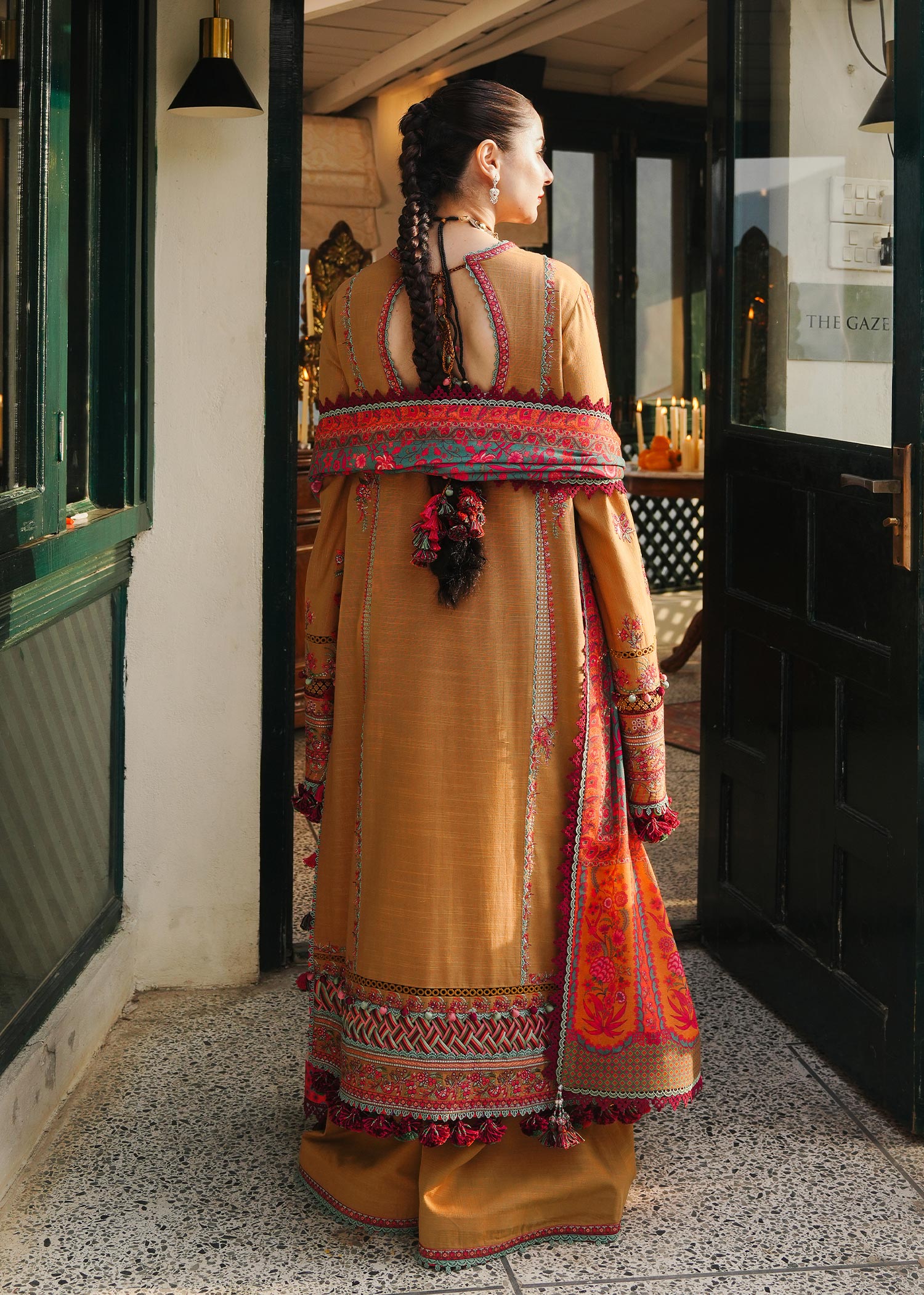 Hussain Rehar | Winter Shawl 24 | Horain