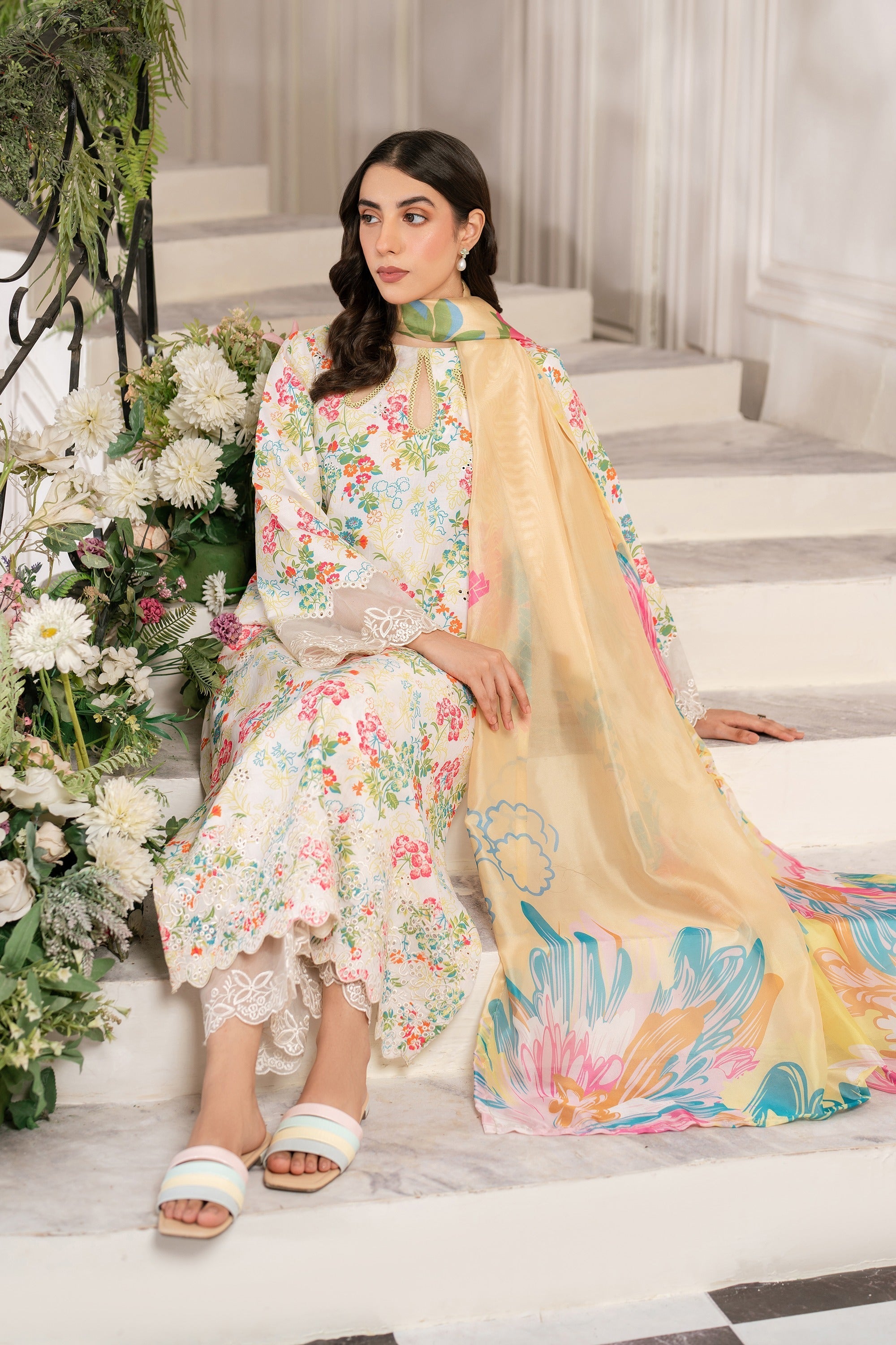 Hana | Floral Symphony | Razzle