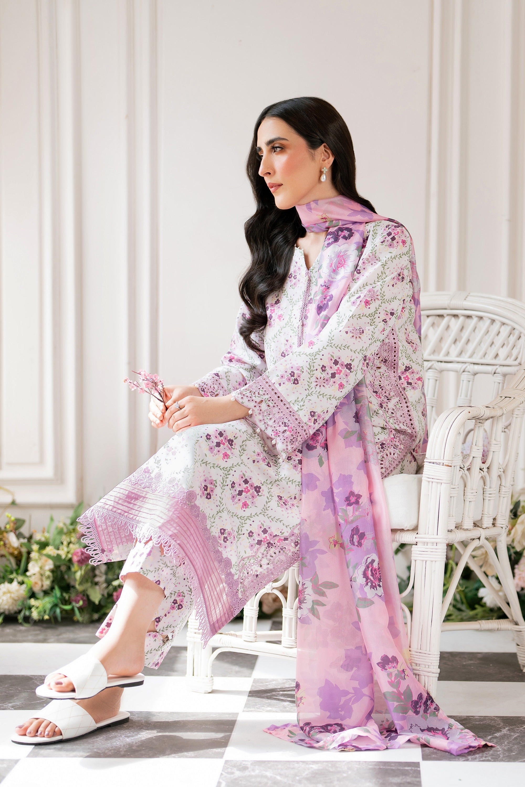 Hana | Floral Symphony | Violetbloom