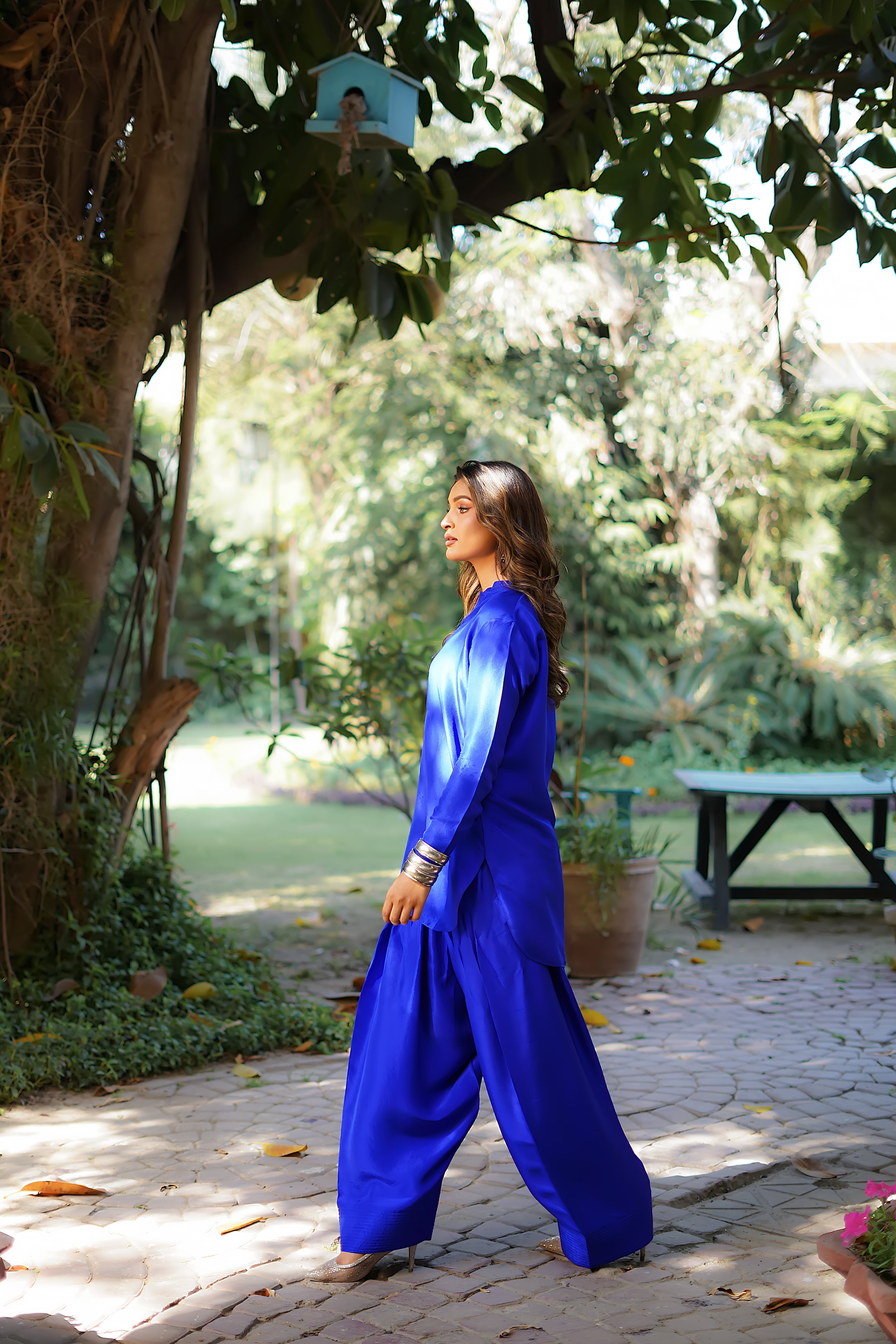 Erum Khan | Nue 25 | Cosmic Wave