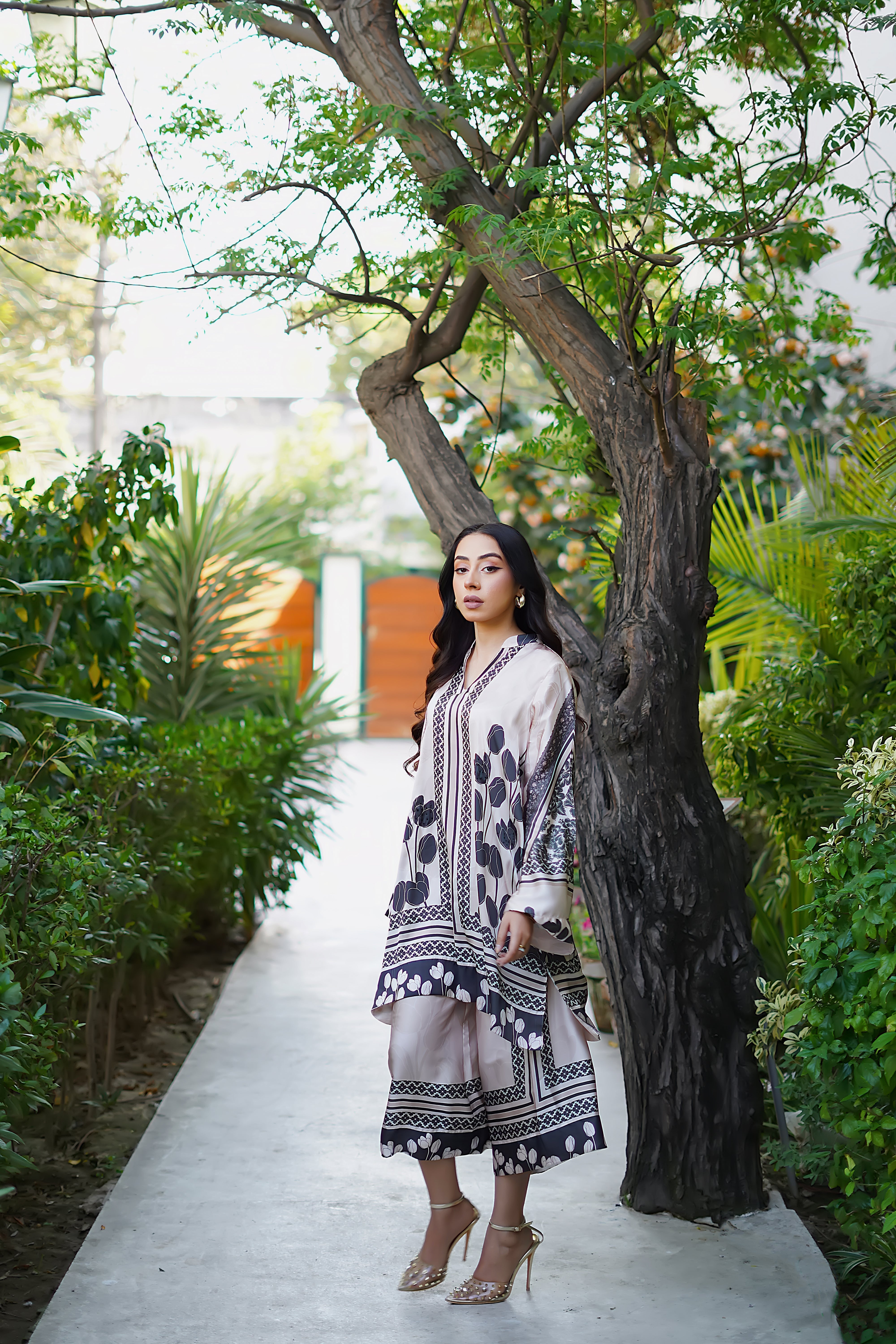 Erum Khan | Nue 25 | Royal Mirage