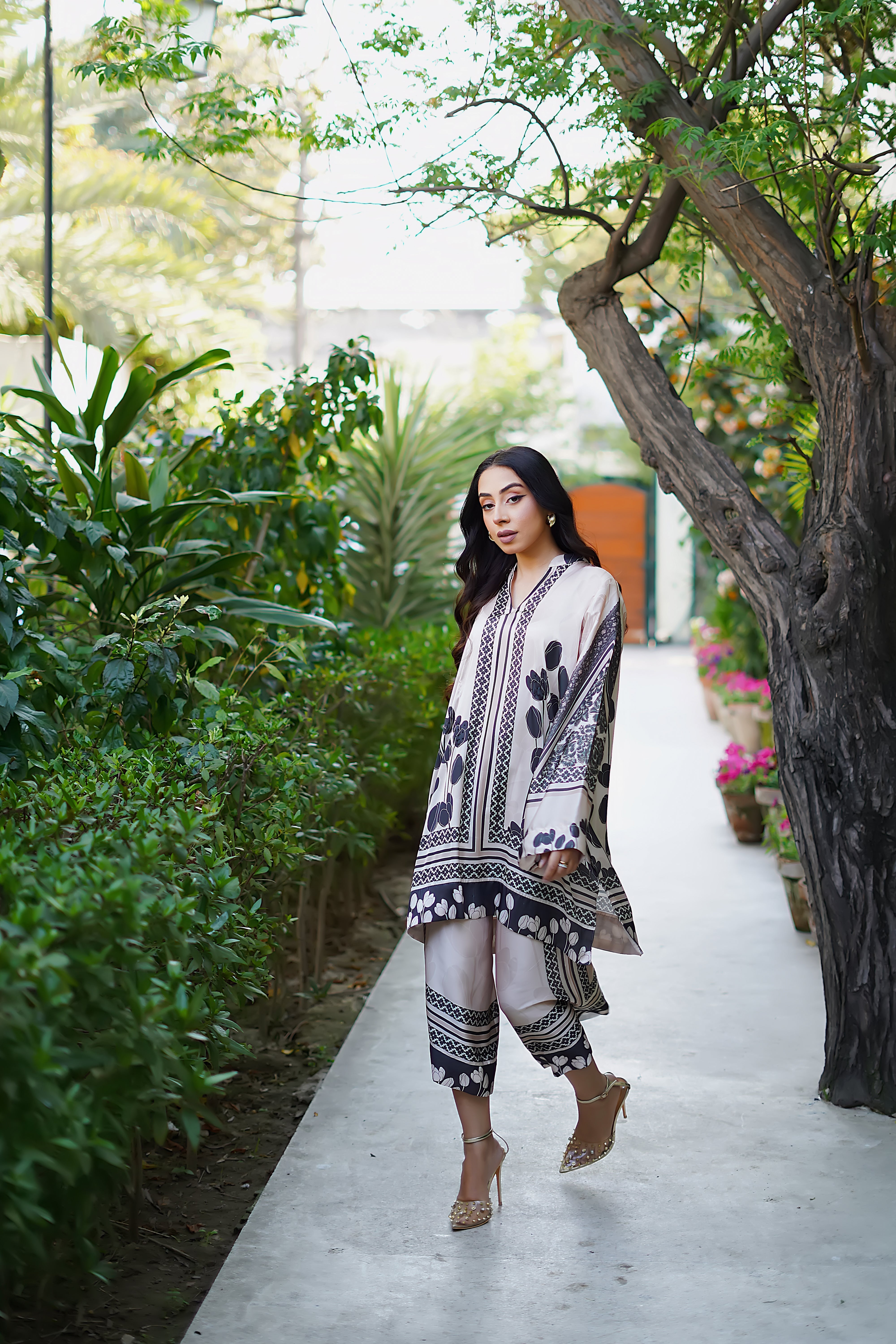 Erum Khan | Nue 25 | Royal Mirage