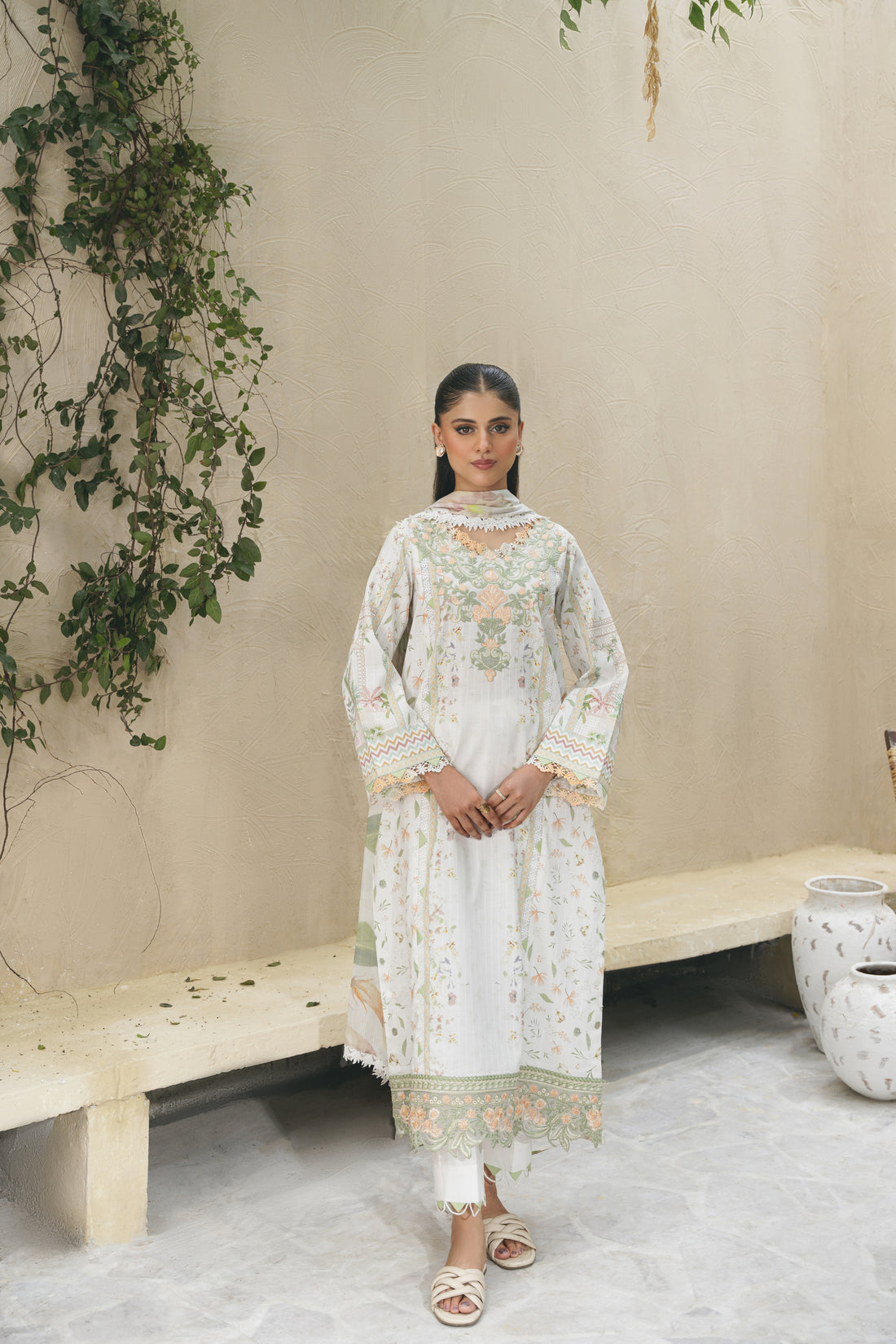 Aabyaan | Shezlin Chikankari 25 | ARIA (AF-10)