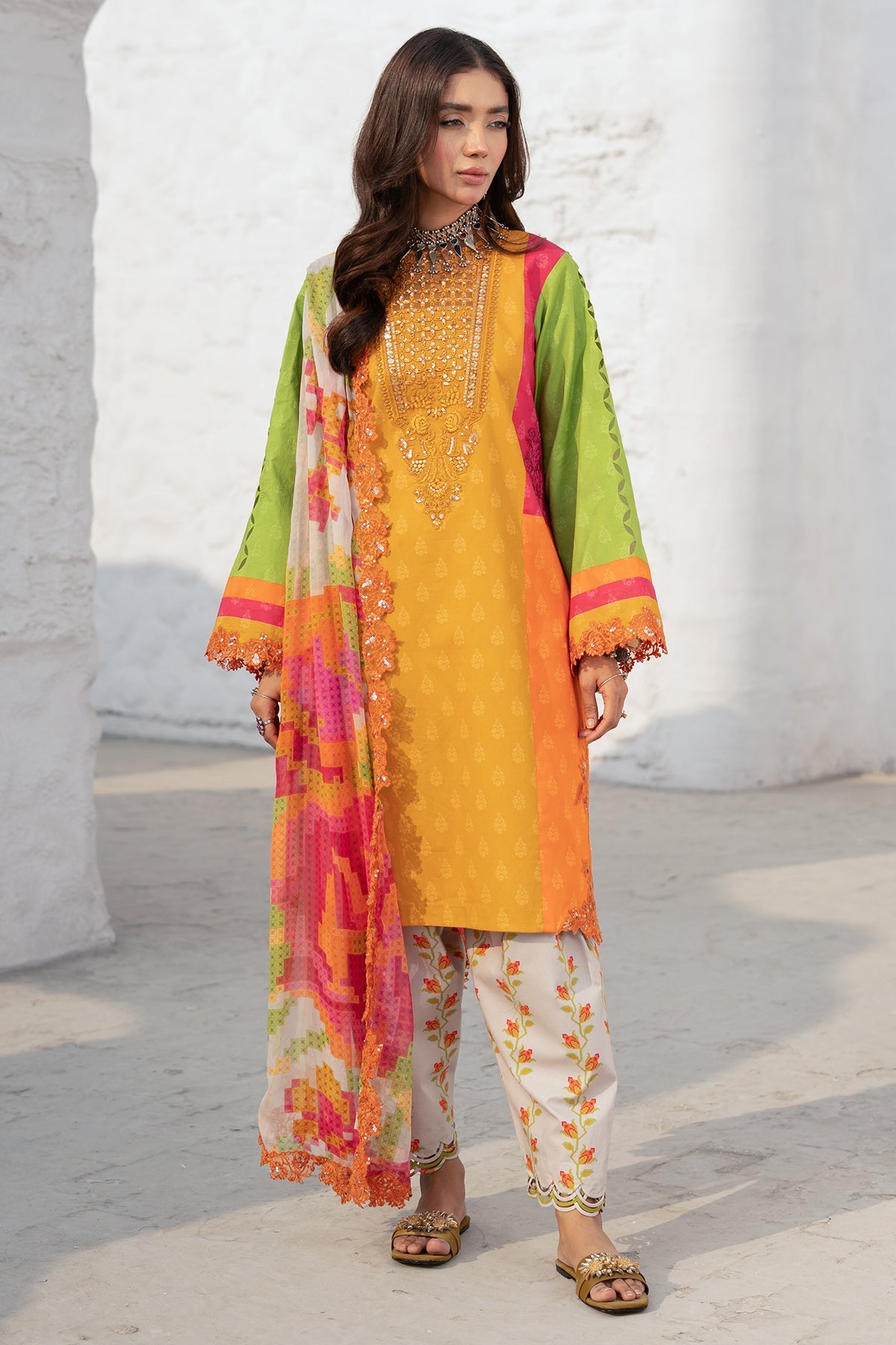 Charizma | Rangoli Lawn | CRO5-06