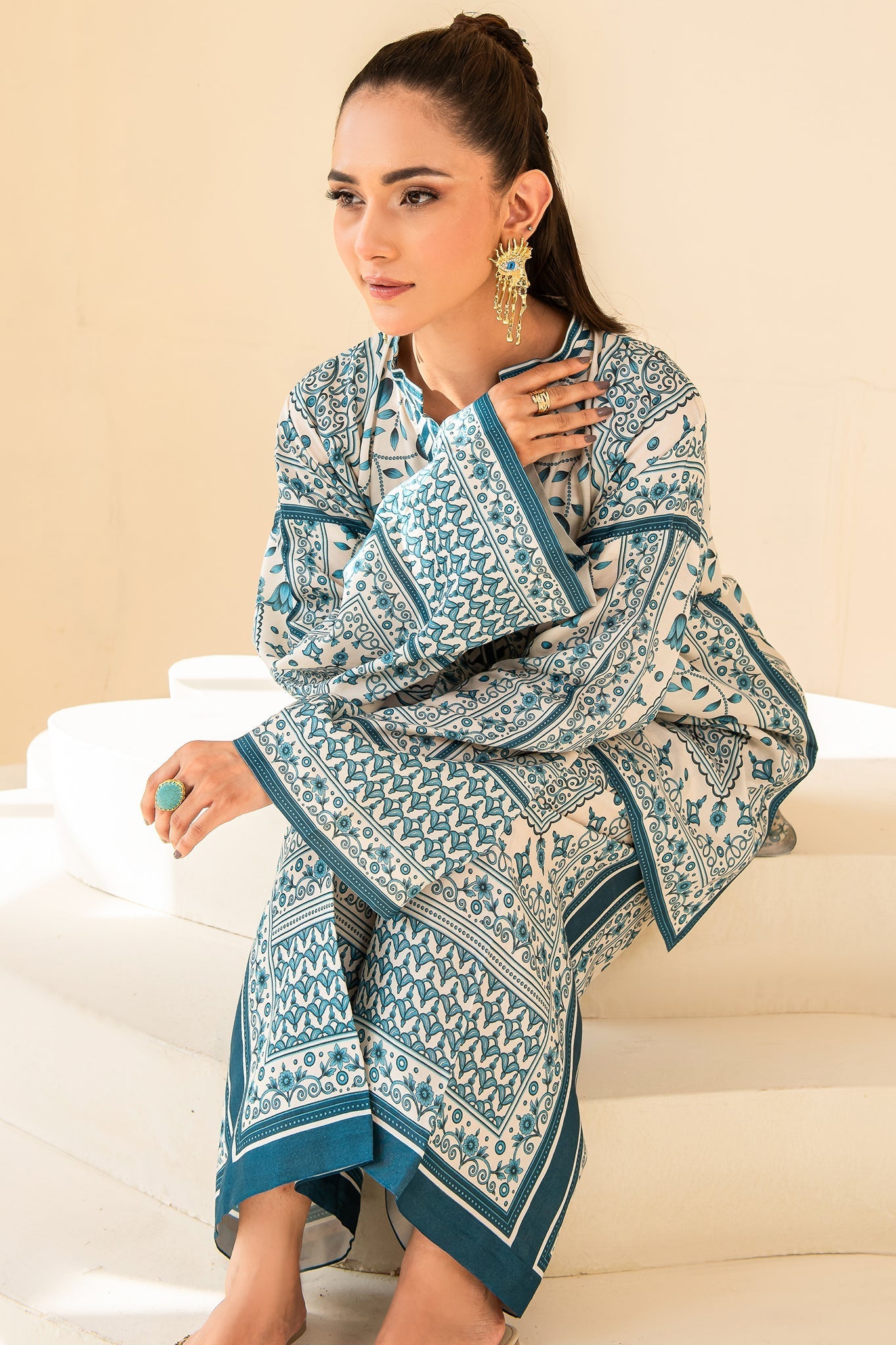 Faiza Faisal | Day Out | IVA