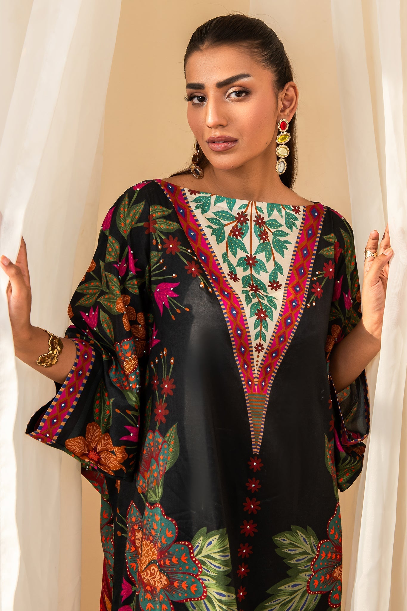 Faiza Faisal | Day Out | MEHR