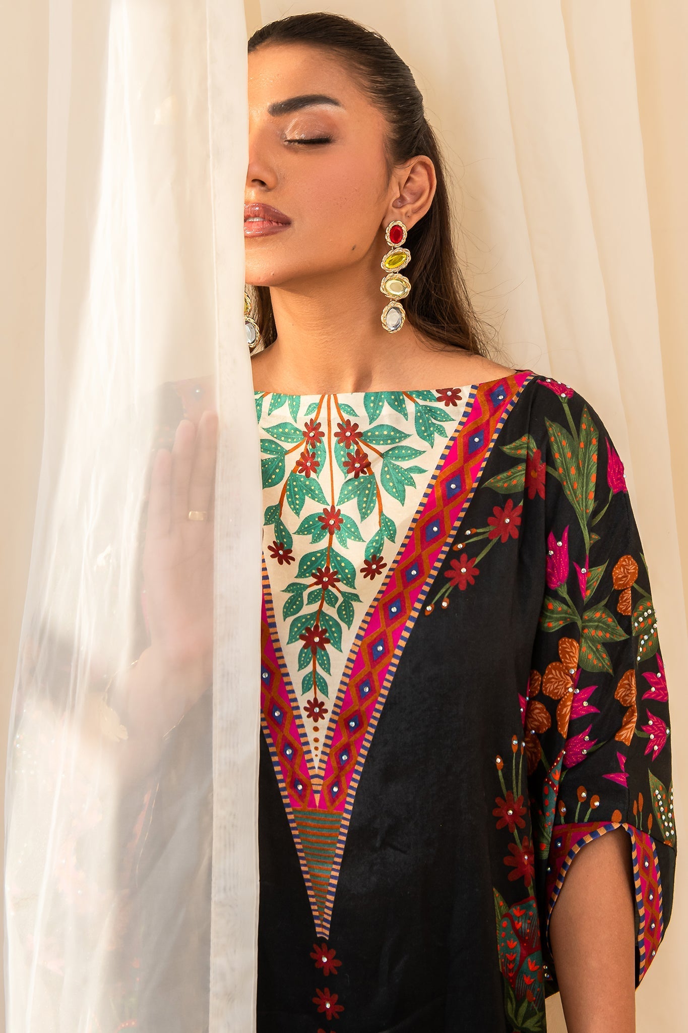 Faiza Faisal | Day Out | MEHR