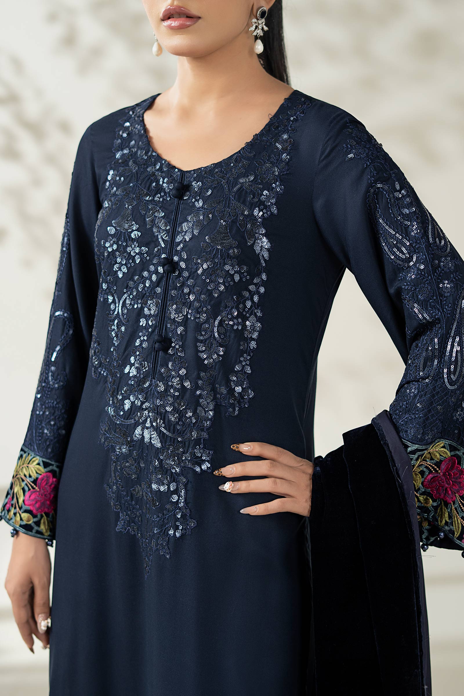 Maria B | Luxury Winte r Pret 25 |DW-W25-20-Blue