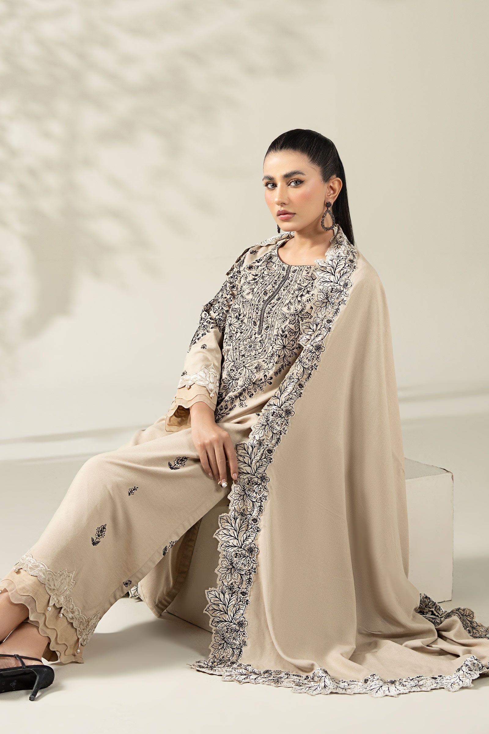 Maria B | Luxury Winter Pret 25 | DW-W25-47-BEIGE