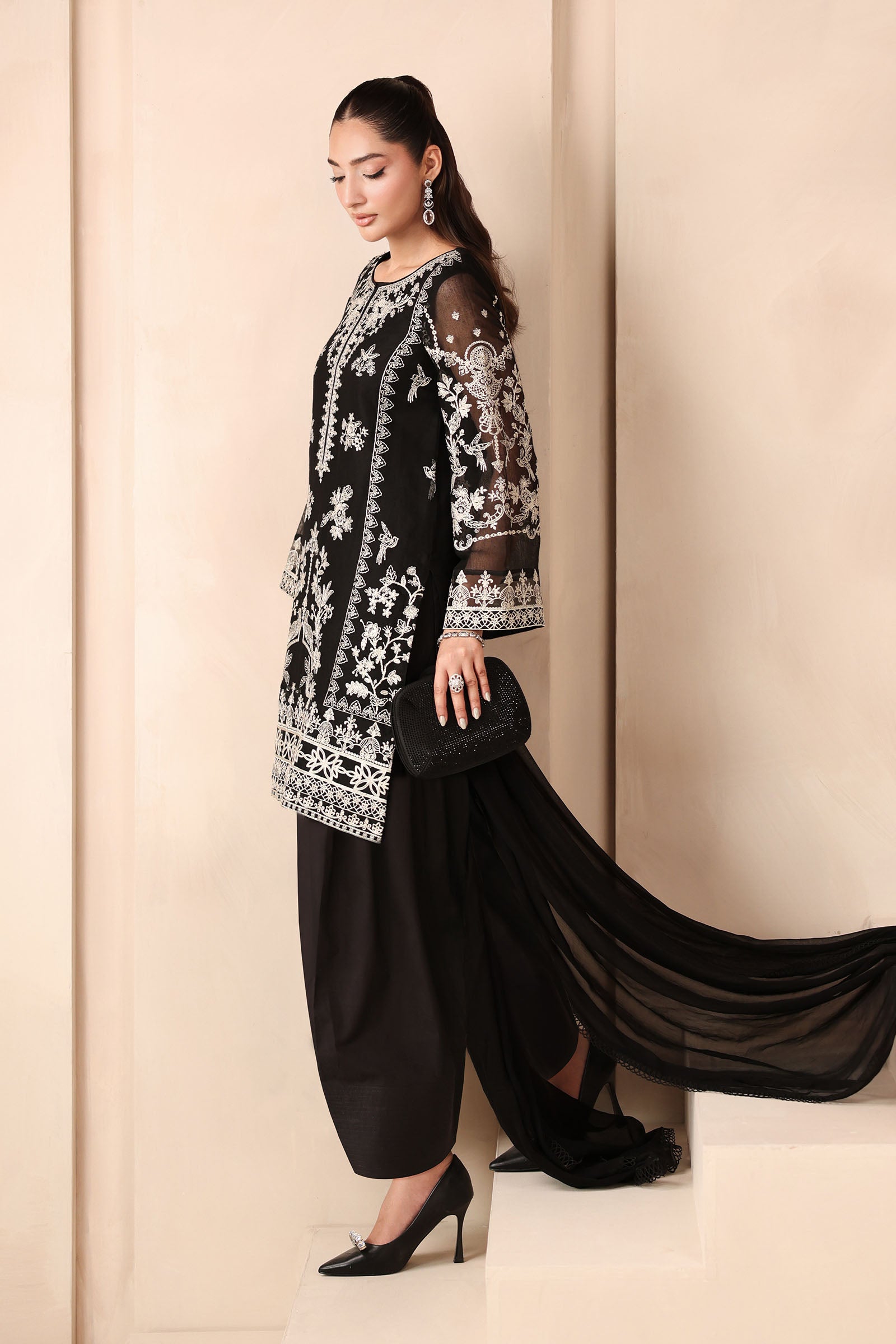 Maria B | Luxury Winter Pret 25 | DW-MN25-03-Black