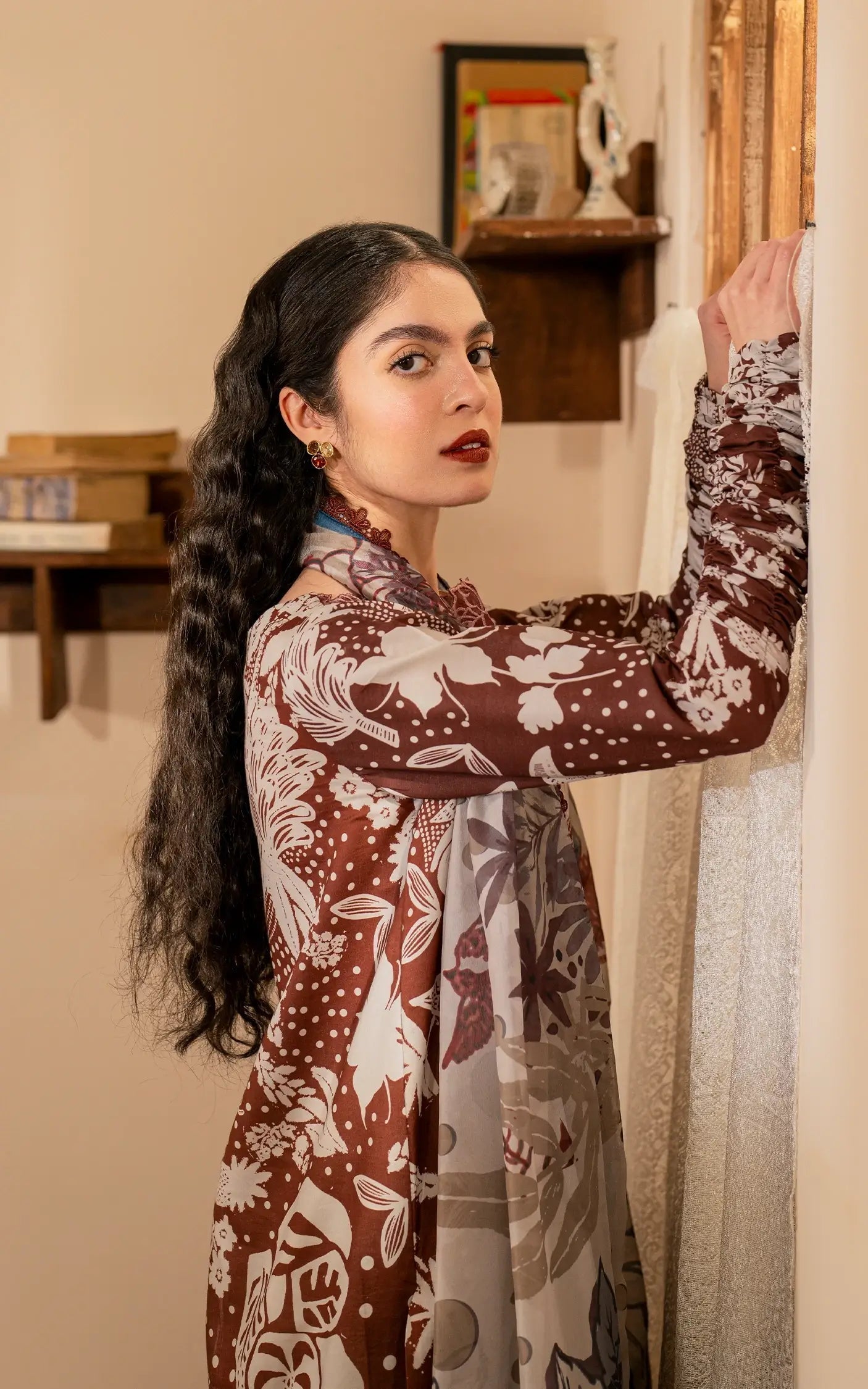 Asifa and Nabeel | Meraki Vintage 25 | Darcheeni (MVL25-07)