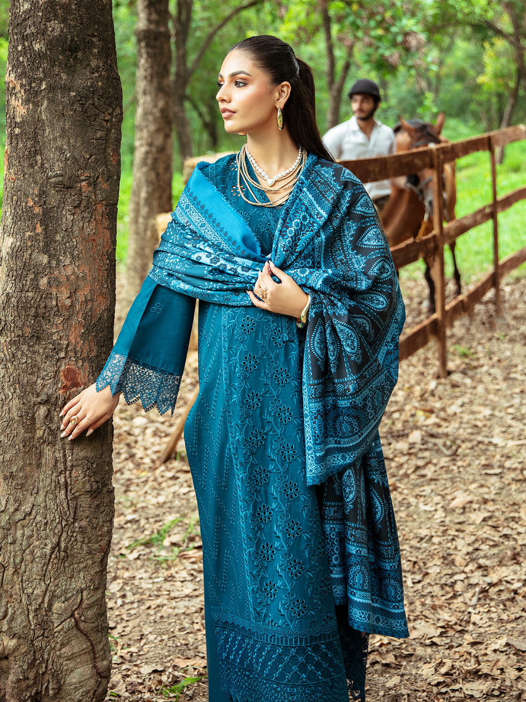 Mahnur | Hazel Winter 24 | ELUNED