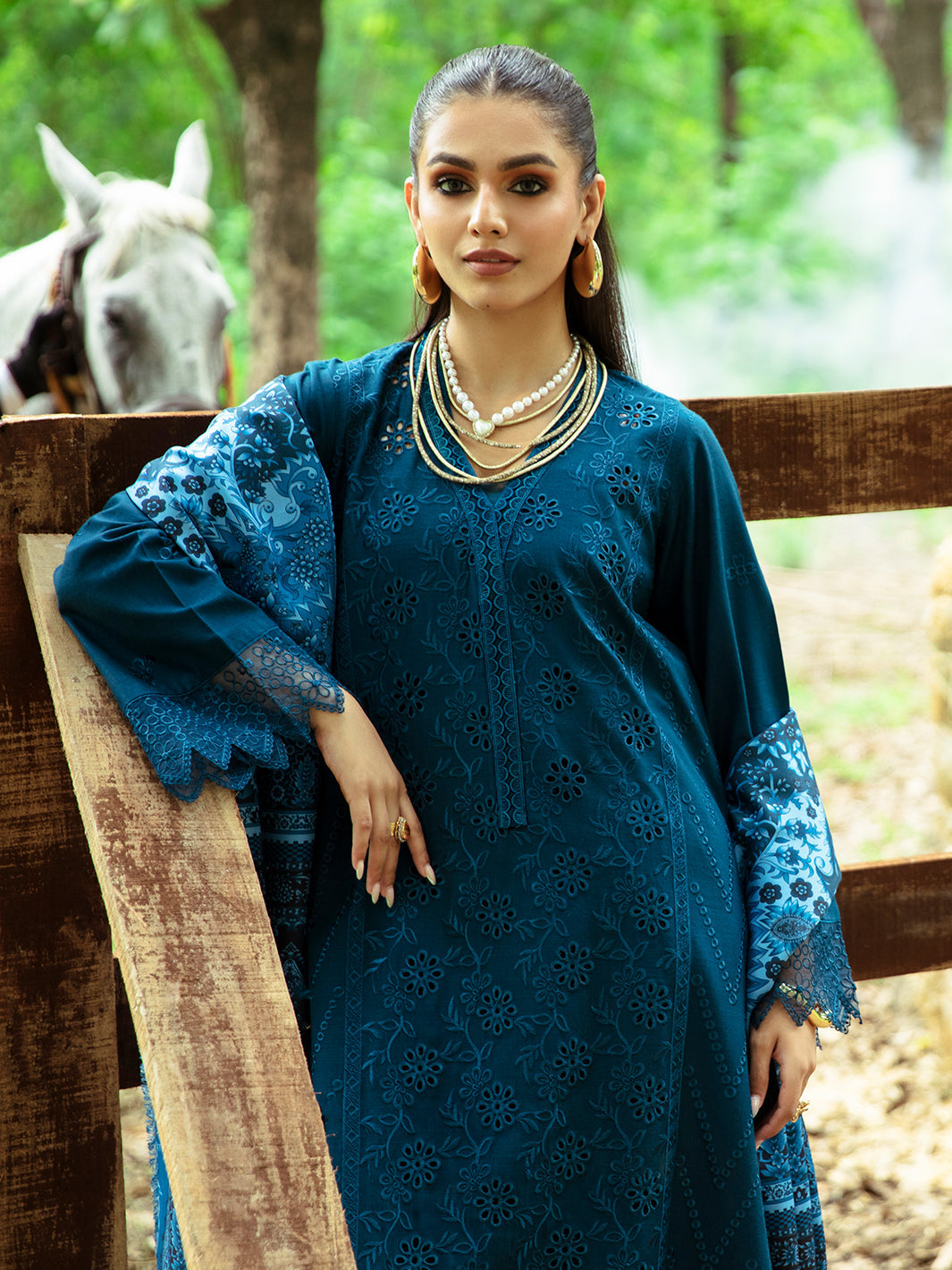 Mahnur | Hazel Winter 24 | ELUNED