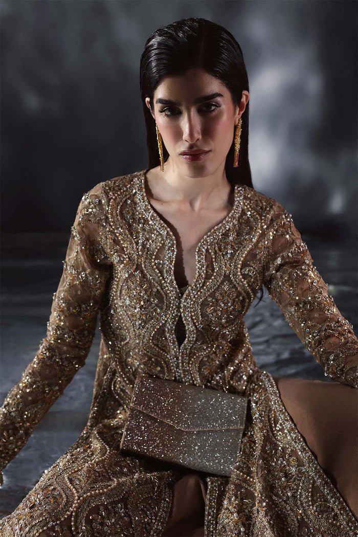 Enzo | Chateau De Lumiere | Nue