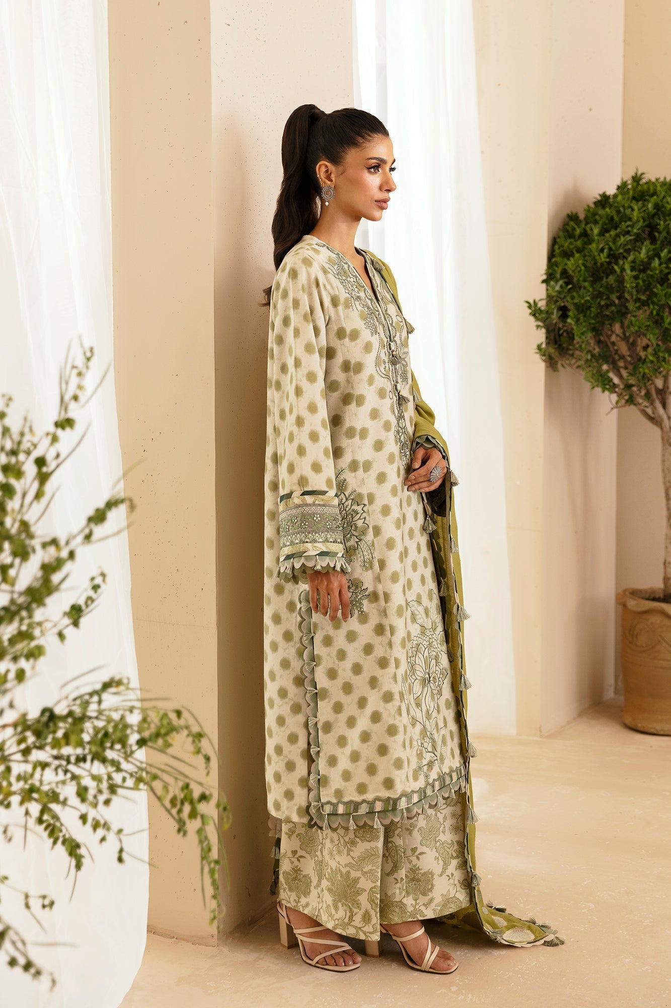 Ethnic | Rozana Winter Collection | ET-11