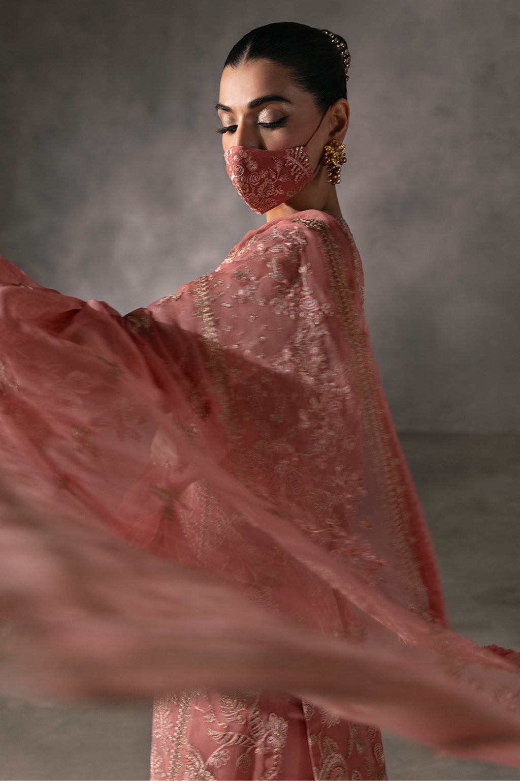 Flossie | Laconic Formals | FE - 907 B