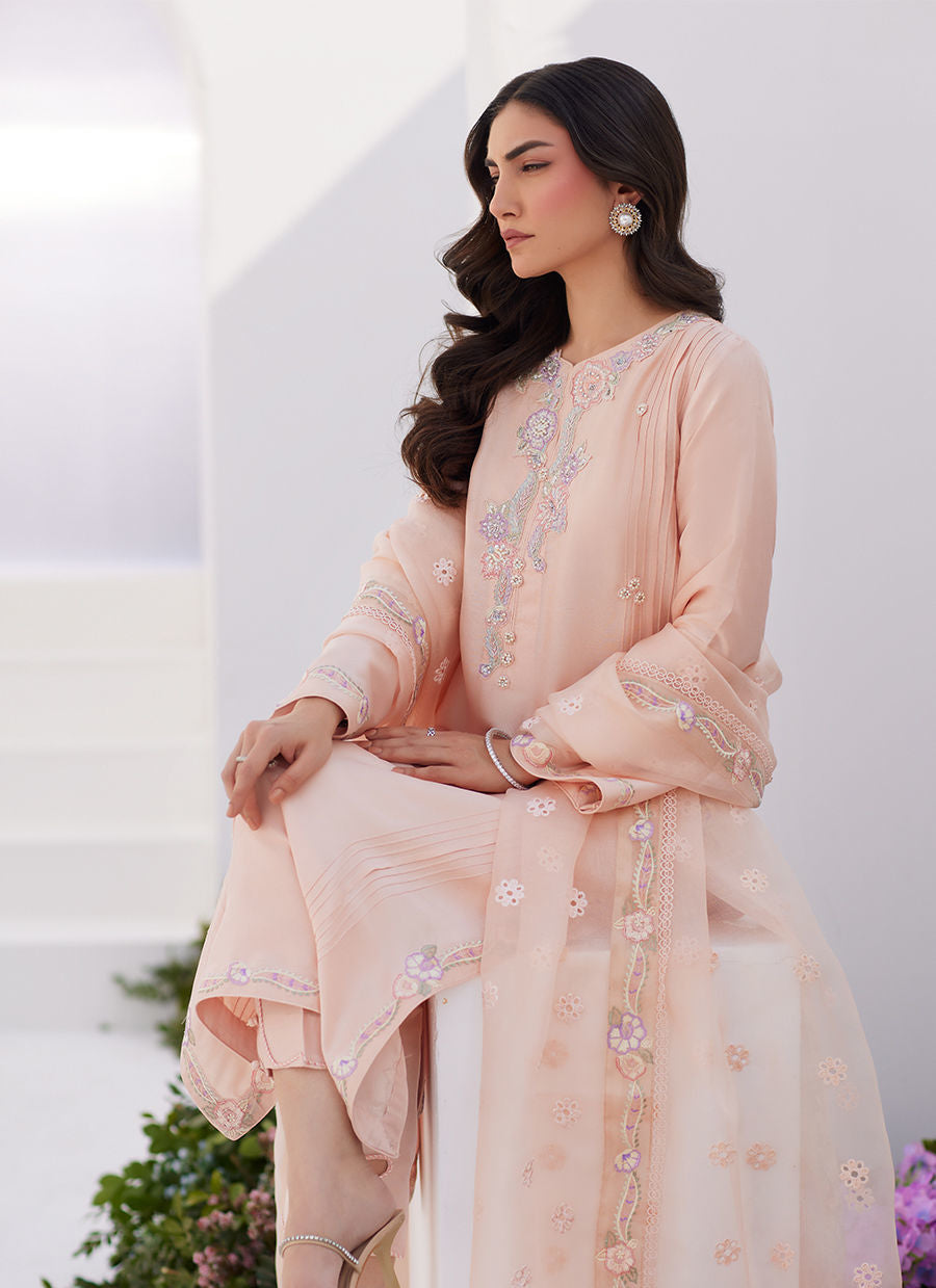 Farah Talib Aziz | Zaza Luxe Pret 24 | ELEA PEACH EMBROIDERED RAW SILK SHIRT AND DUPATTA