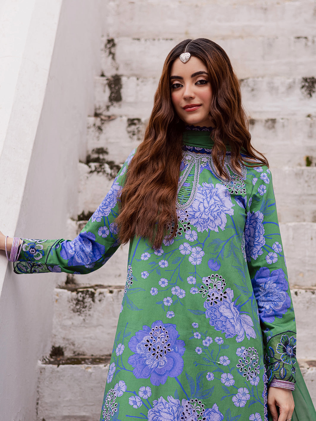 Mahnur | Gulzar Winter 25 | G - 06