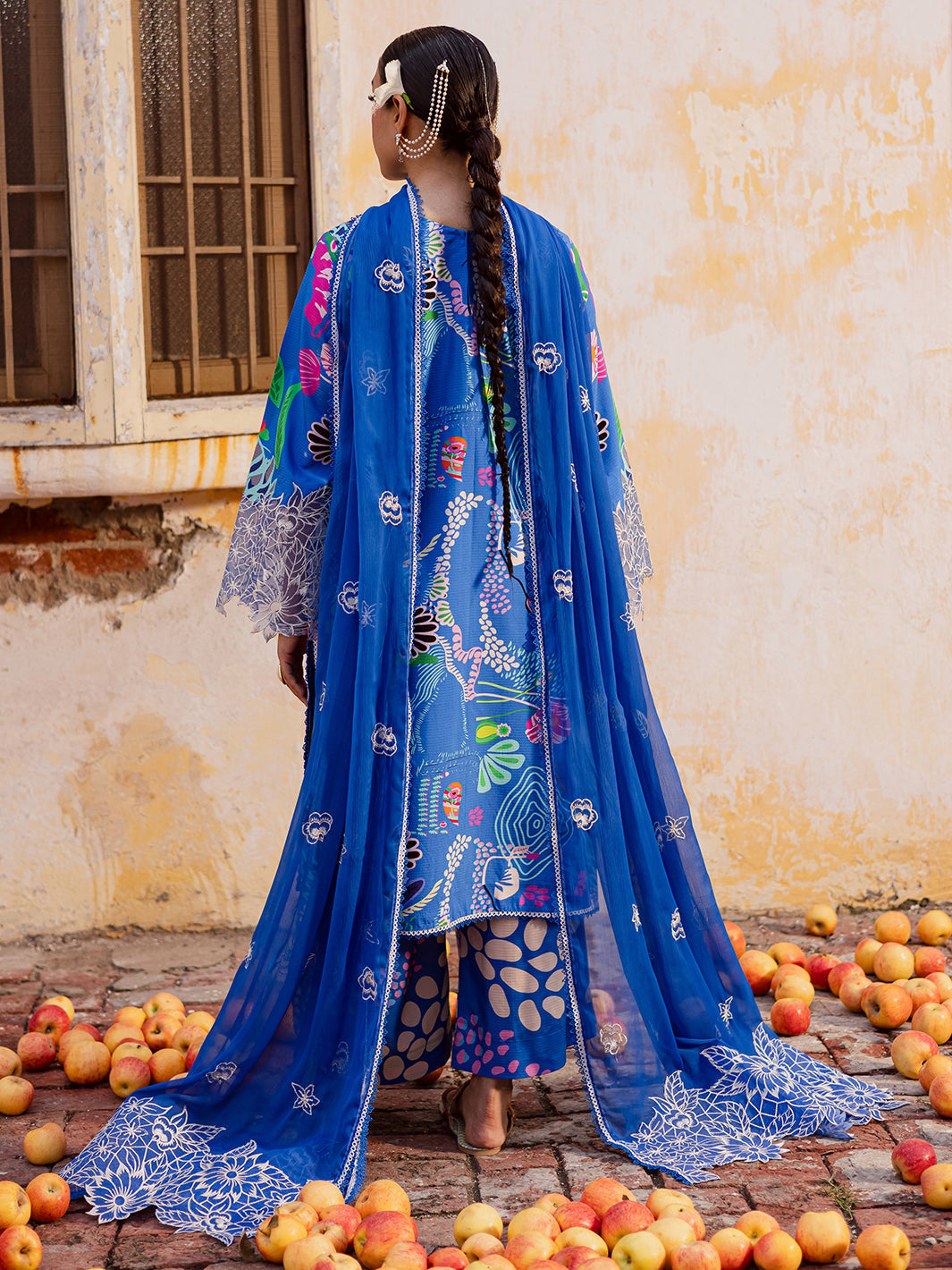 Mahnur | Gulzar Winter 25 | G - 10